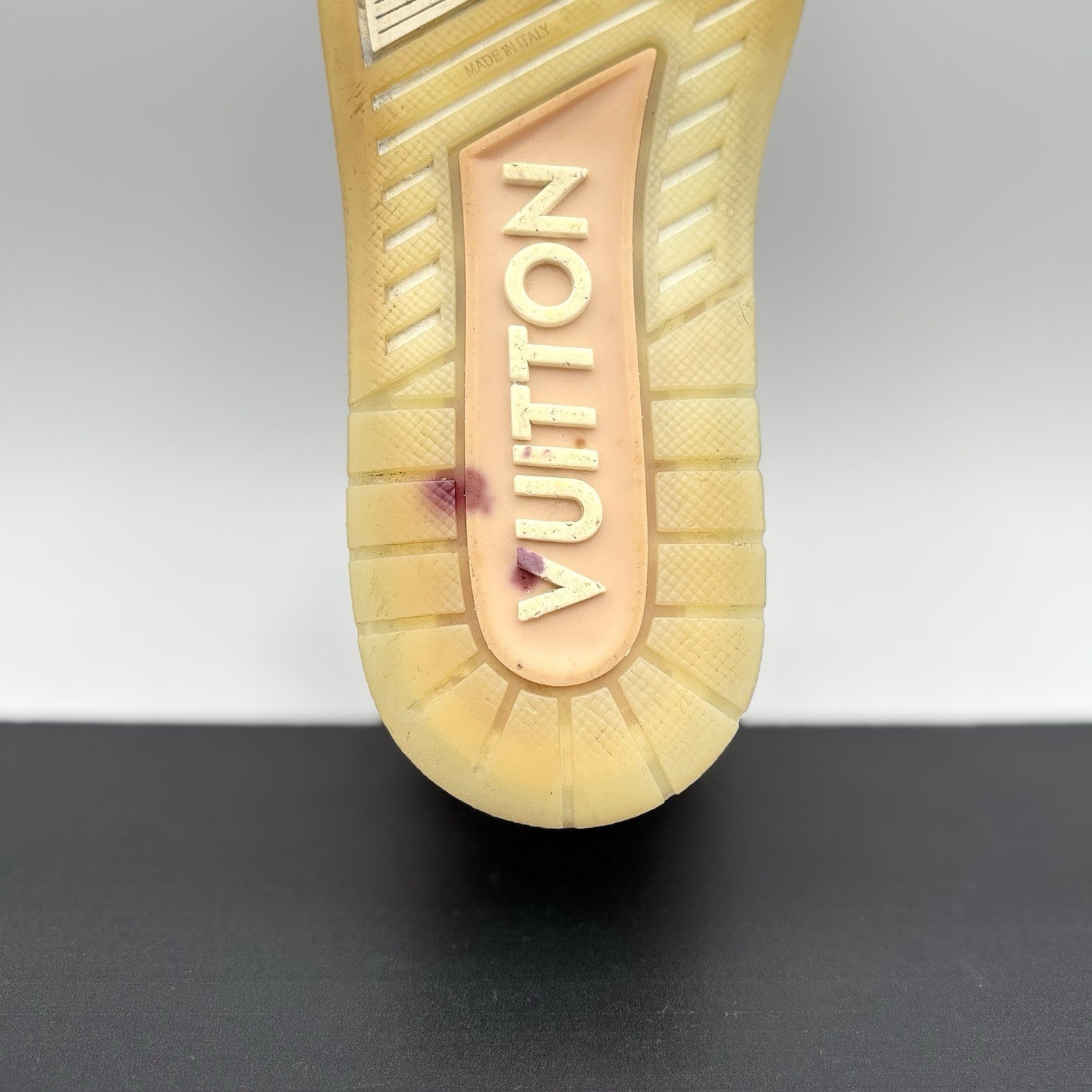 Size 6 LV (7-7.5 US ) Louis Vuitton Trainer ' Metallic, Beige '