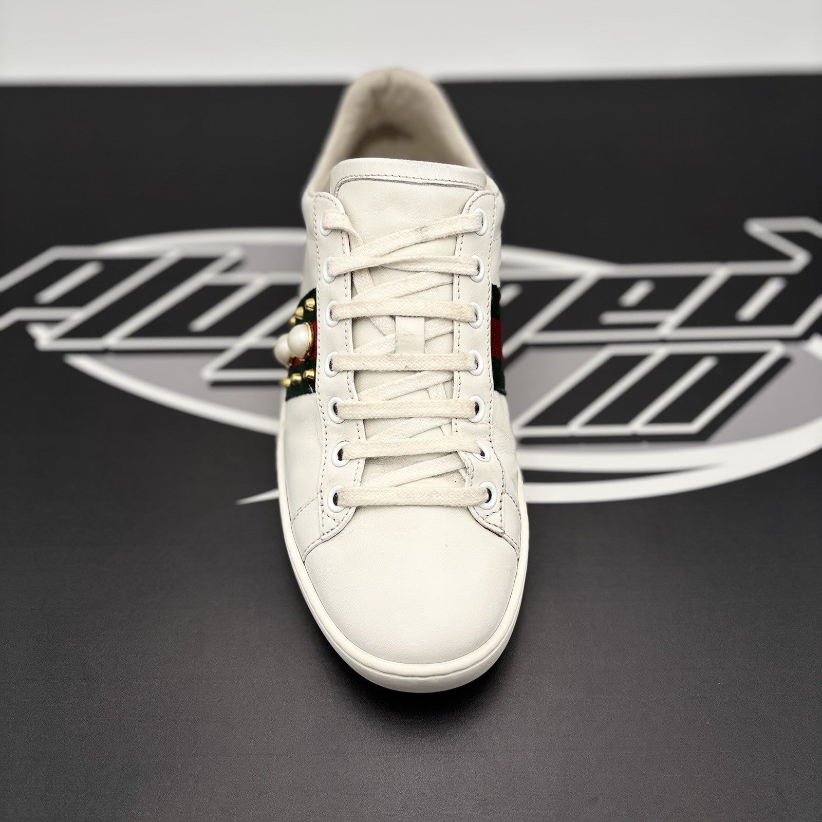 Size 36.5 - Gucci Ace Studded ' White, Pearls ' | GREAT CONDITION!