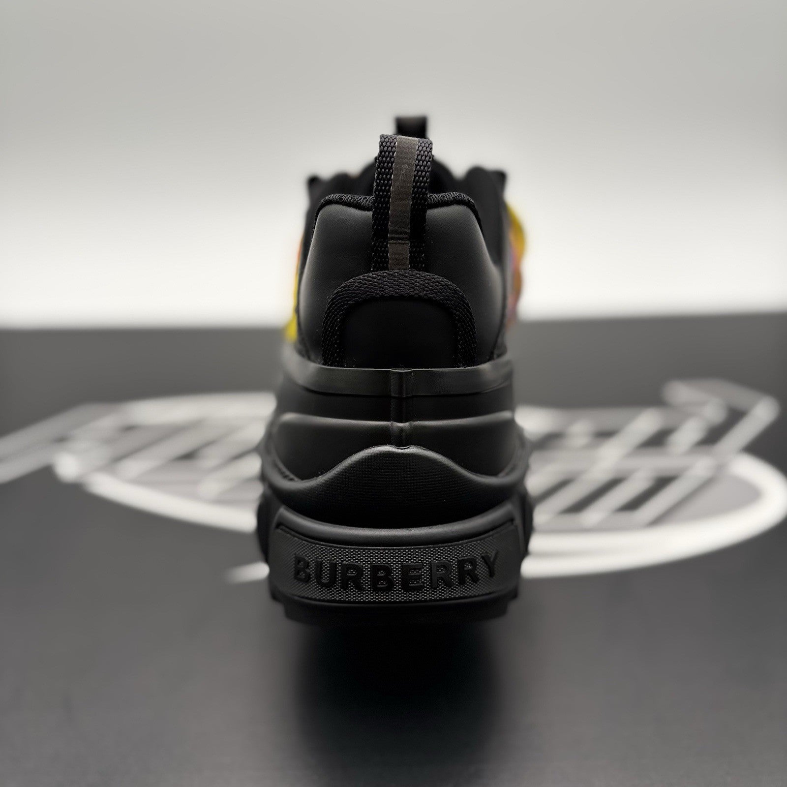 Size 45 (12 US) - Burberry Arthur Low-Top  ' Chord Detail ' | NEW!