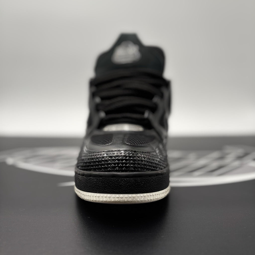 Size 8.5 LV (9.5-10 US) Louis Vuitton Skate ' Black White '