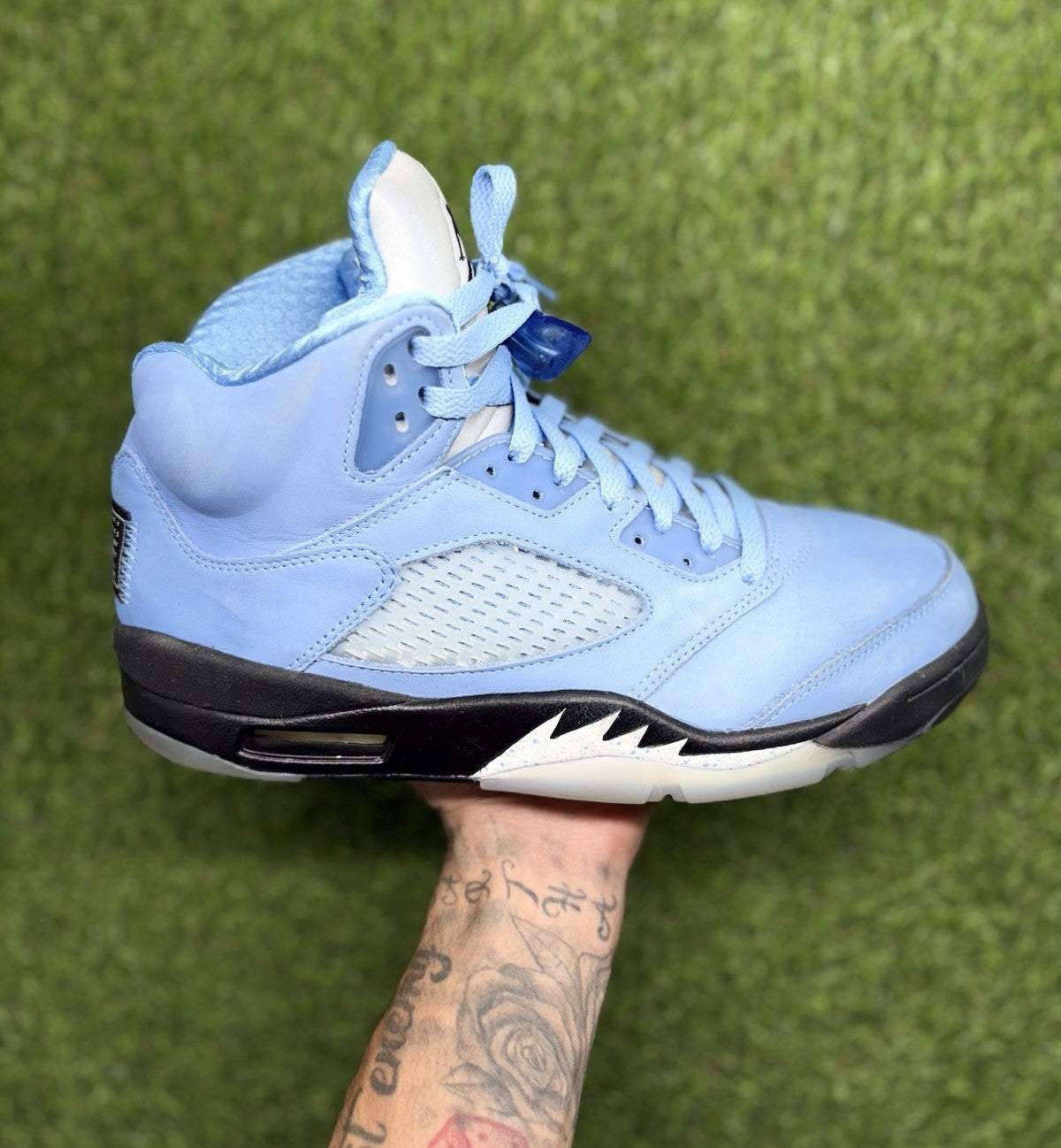 Size 9 - Air Jordan 5 Retro SE Mid ' UNC ' | GREAT CONDITION!