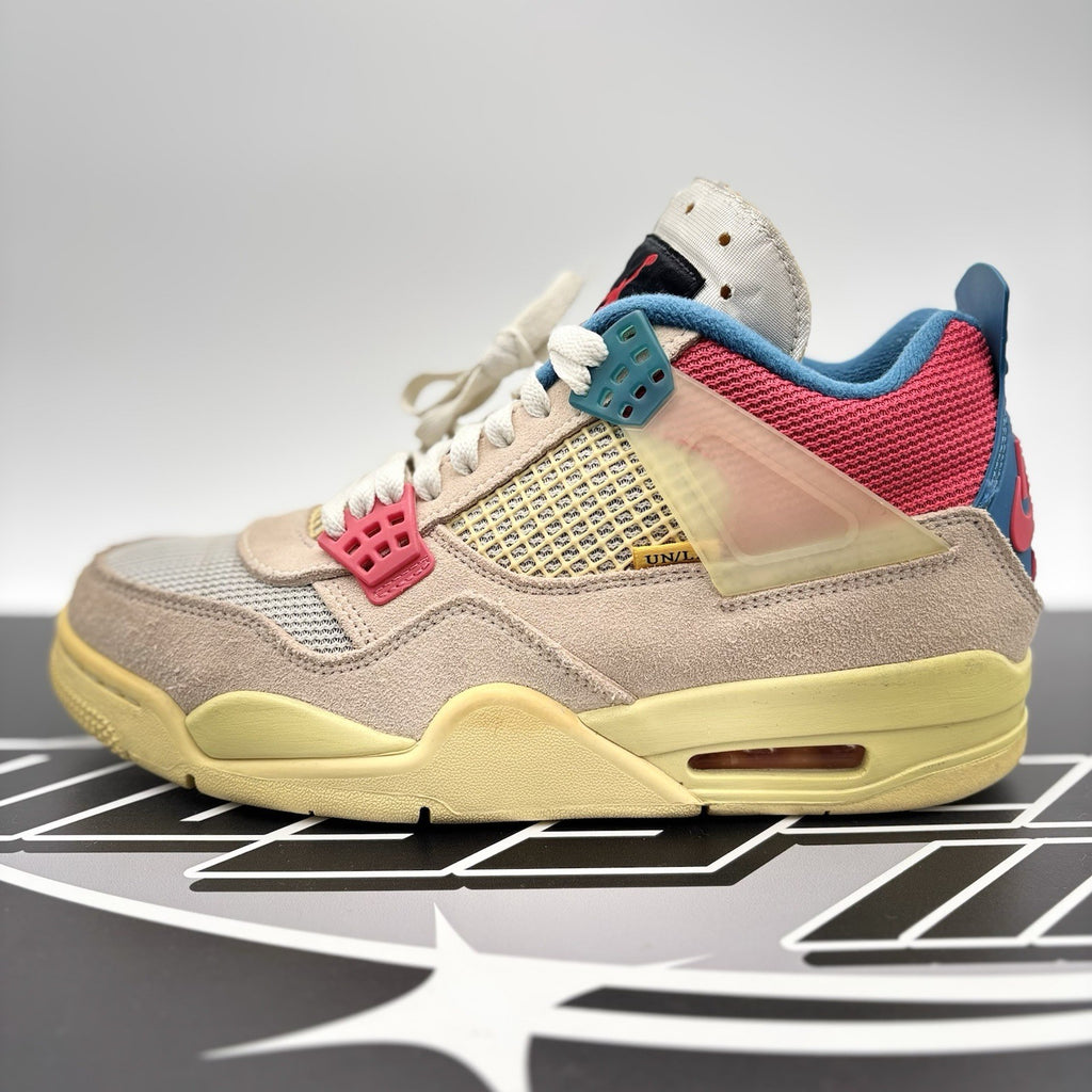 Size 9 - Jordan 4 Retro x Union LA Mid Guava Ice | GREAT CONDITION!