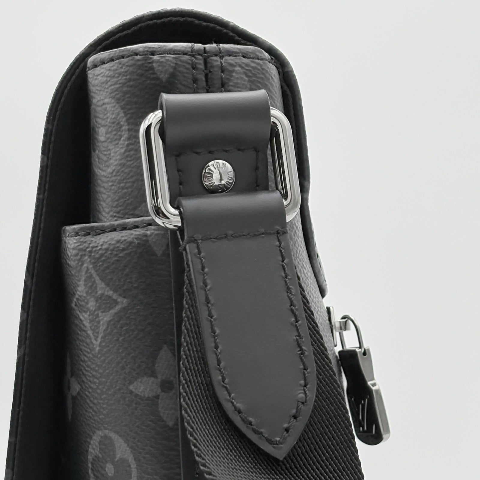 Louis Vuitton District Monogram Eclipse Messenger Bag ' Black ' | SUPER CLEAN!
