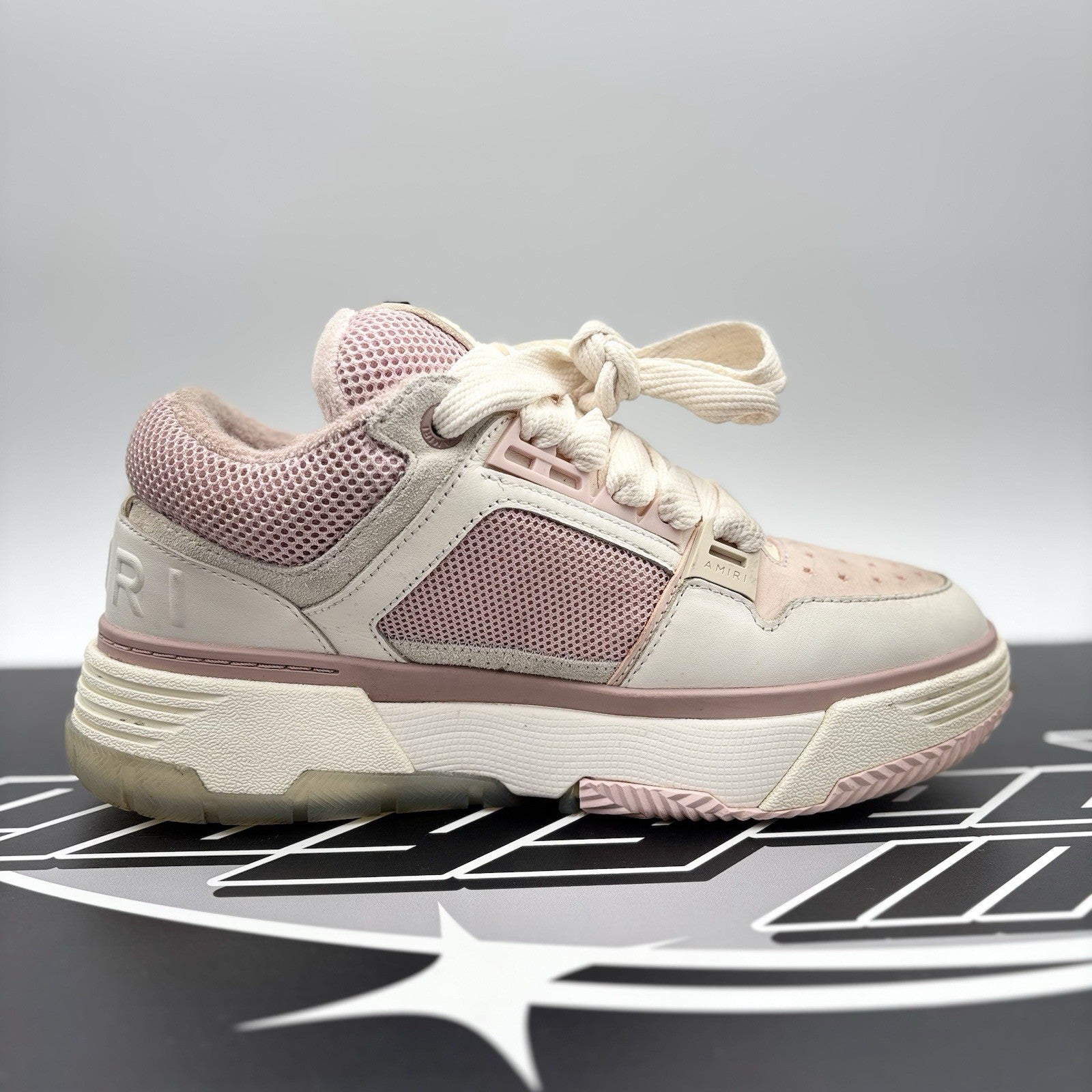 Size 41 (8 US) Amiri MA-1 ' White Pink ' | GOOD CONDITION!