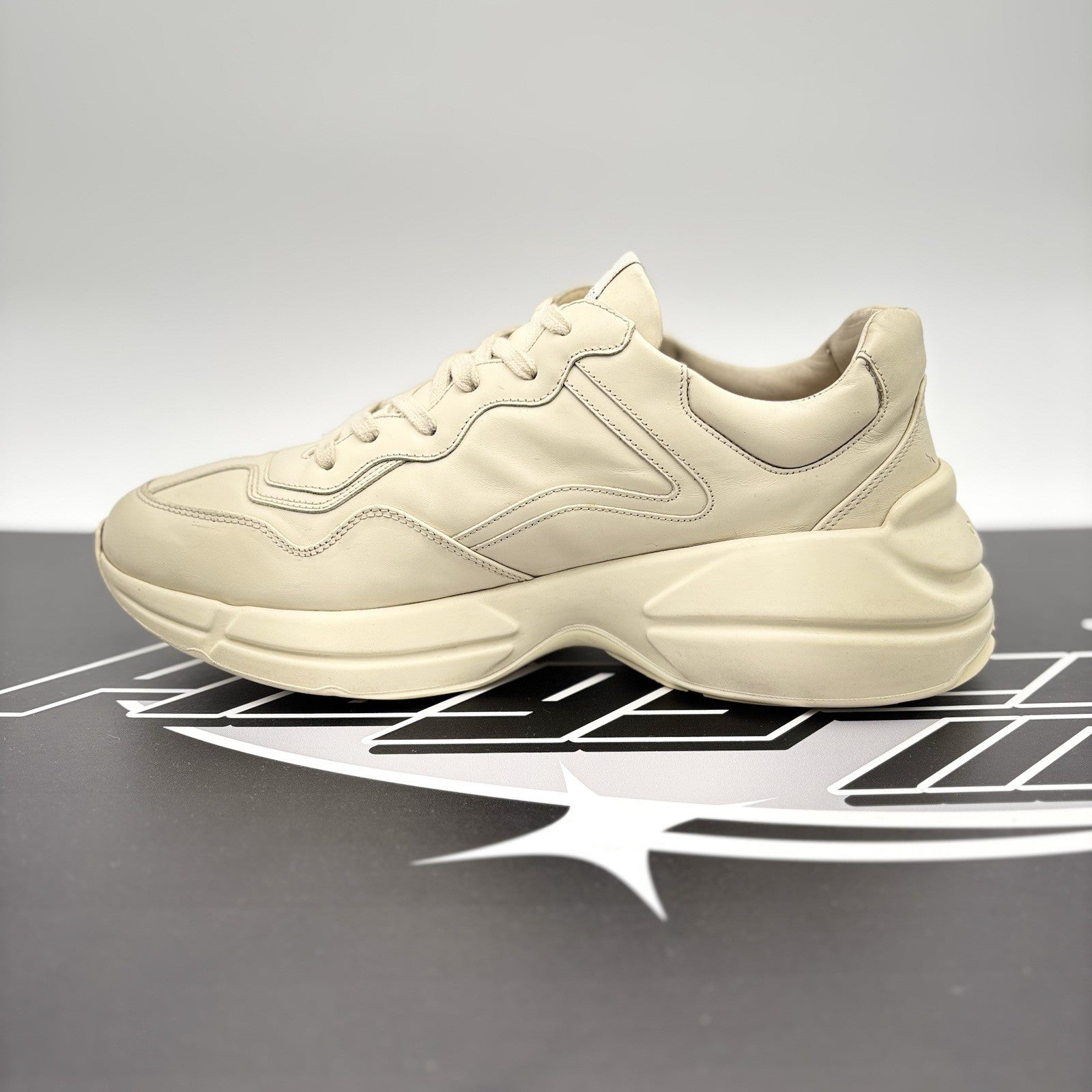 Size 9 G (9.5 US) Gucci Rhyton GG  ‘ Hawaii Ivory Multi ’ | GOOD CONDITION!