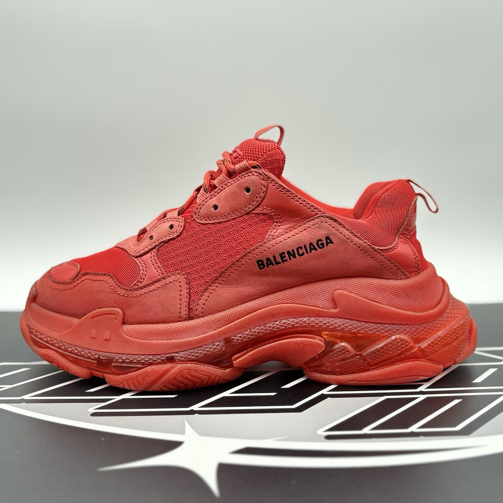 Size 43 (10 US) - Balenciaga Triple S ' Red '