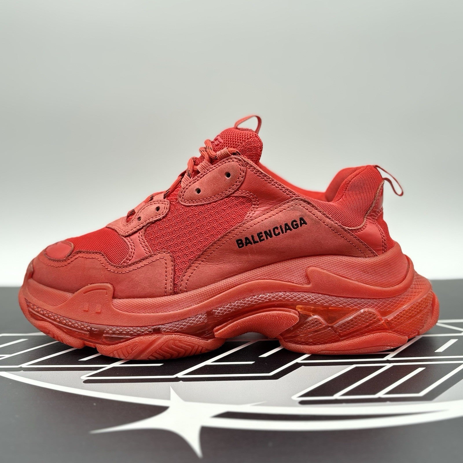 Size 43 (10 US) - Balenciaga Triple S ' Red '