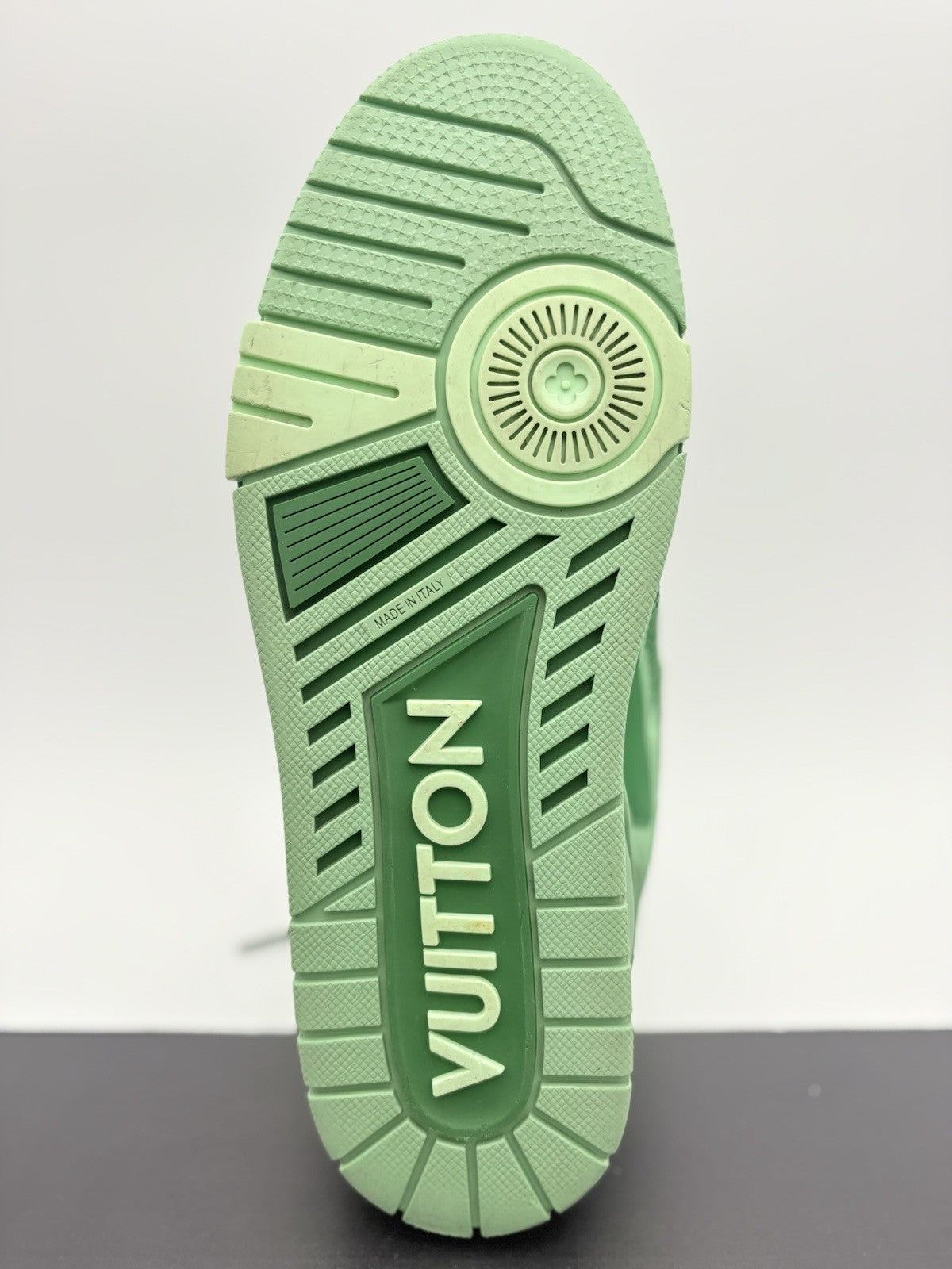 Size 8.5 LV (9.5-10 US) - Louis Vuitton Skate ' Green ' | SUPER CLEAN!