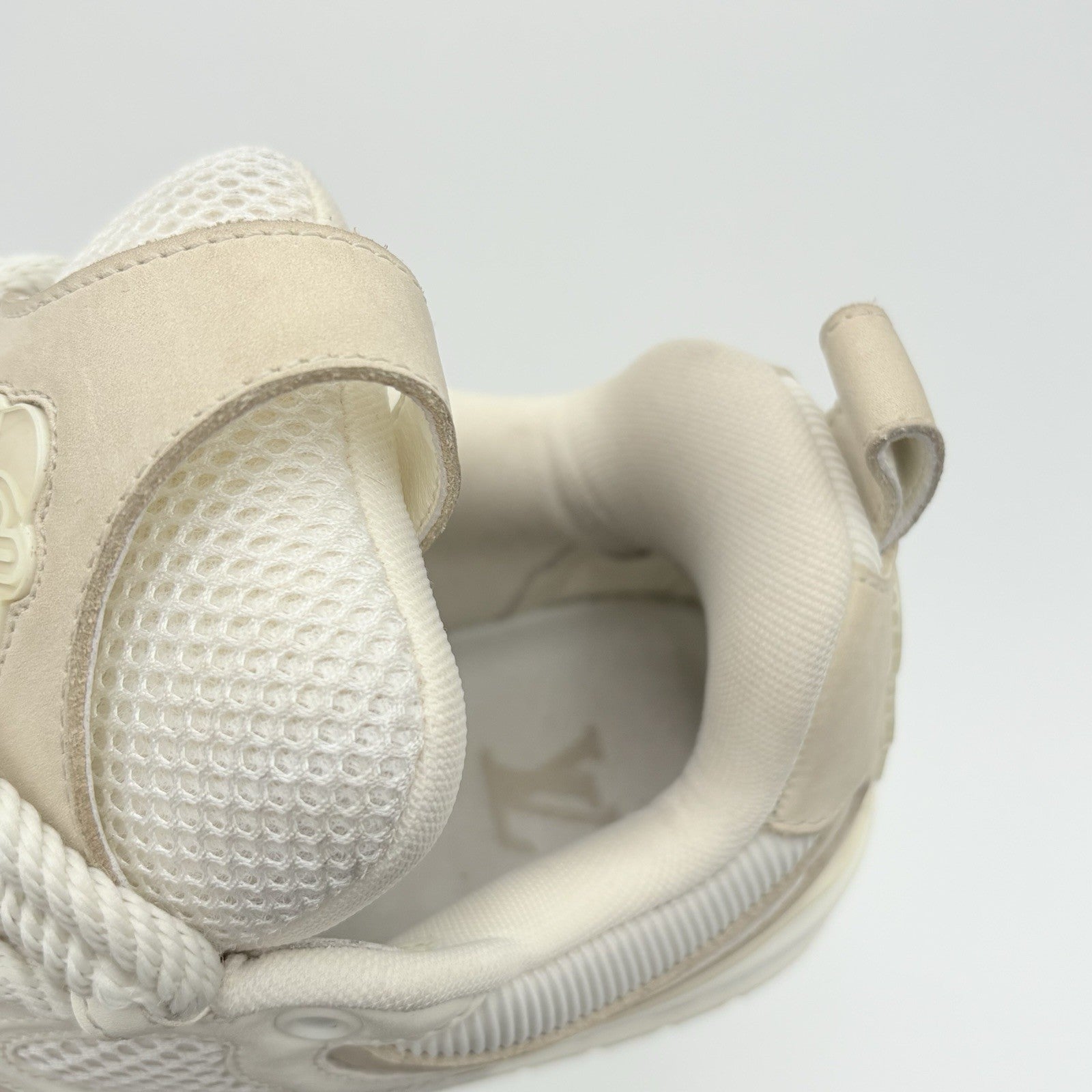 Size 3 LV (4-4.5 US) - Louis Vuitton Skate ' Beige White ' | GREAT COND!