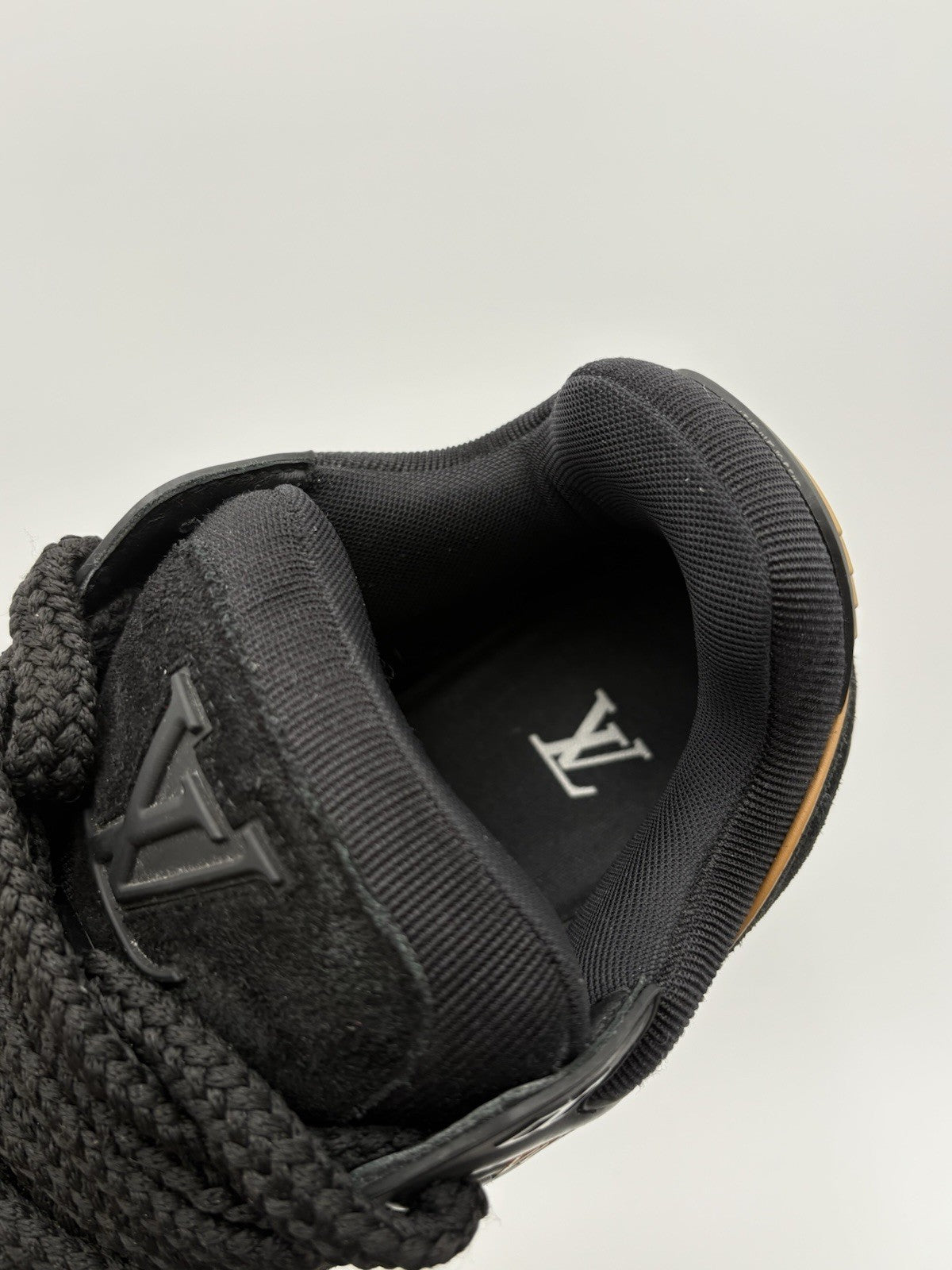 Size 8.5 LV (9.5-10 US) Louis Vuitton Suede Maxi ' Black Brown ' | GOOD COND!