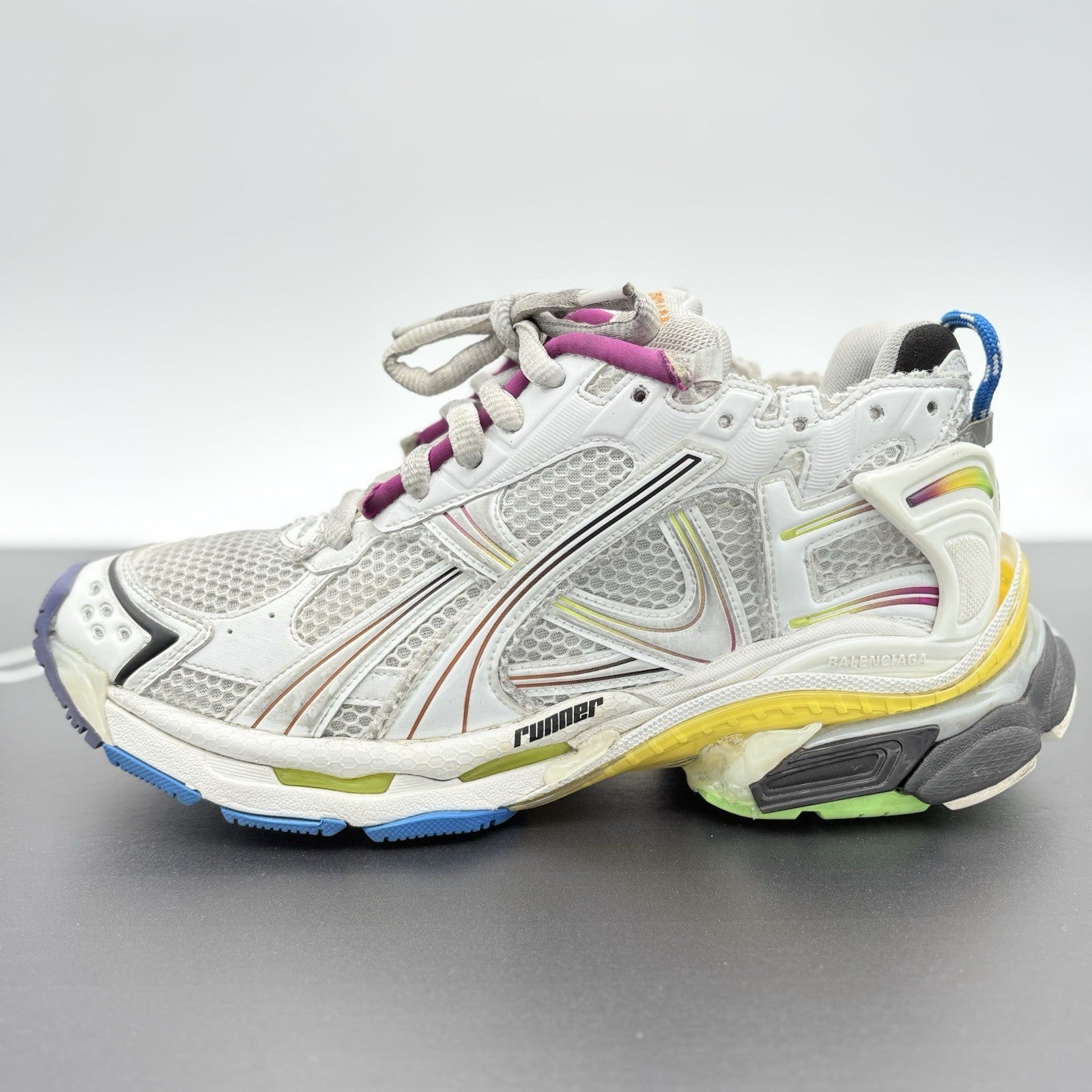 Size 44 (11 US) - Balenciaga Runner ' Gradient White ' | SUPER CLEAN!