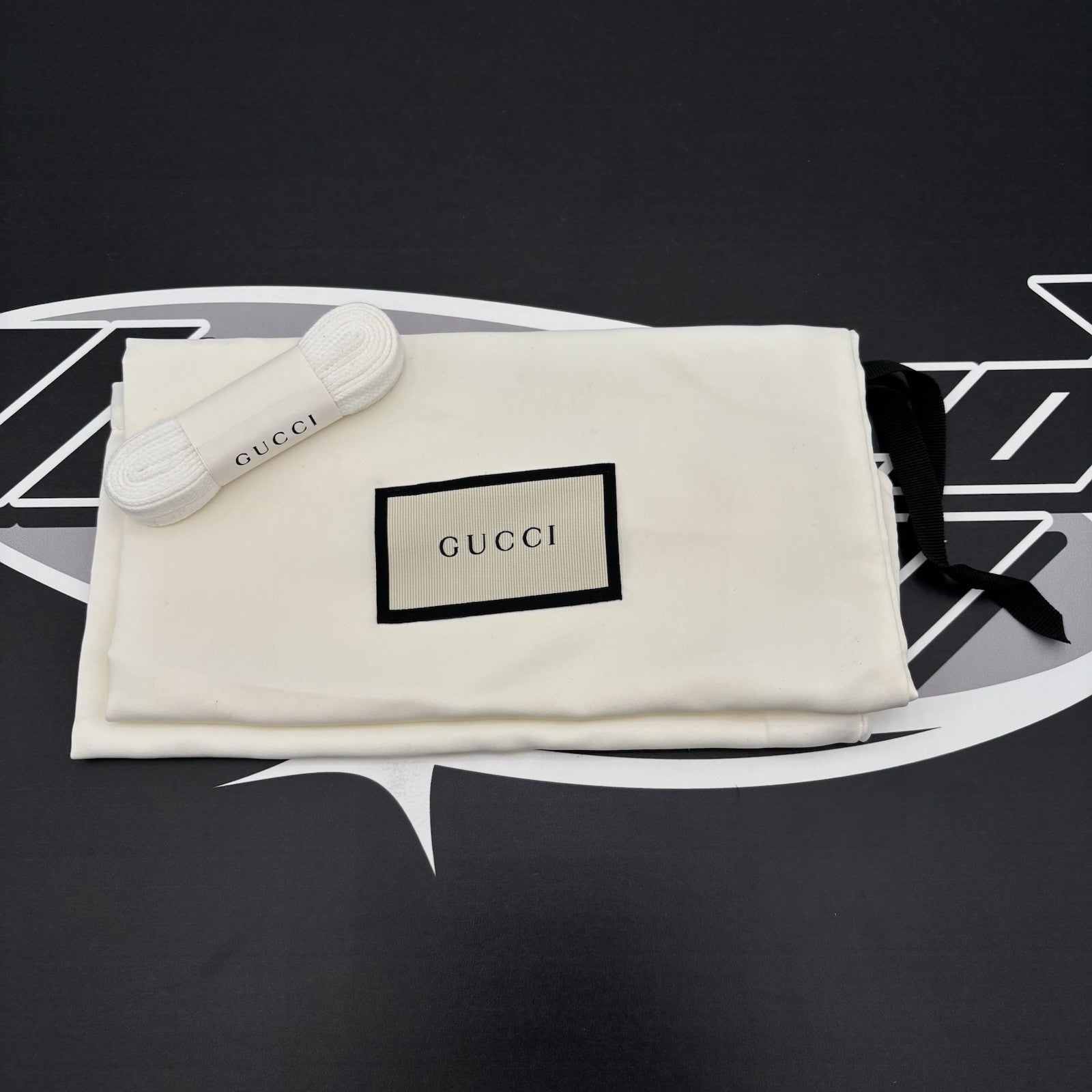 Size 40.5 (8 US) - Gucci Ace ' Interlocking G, White, Pink ' | GREAT CONDITION