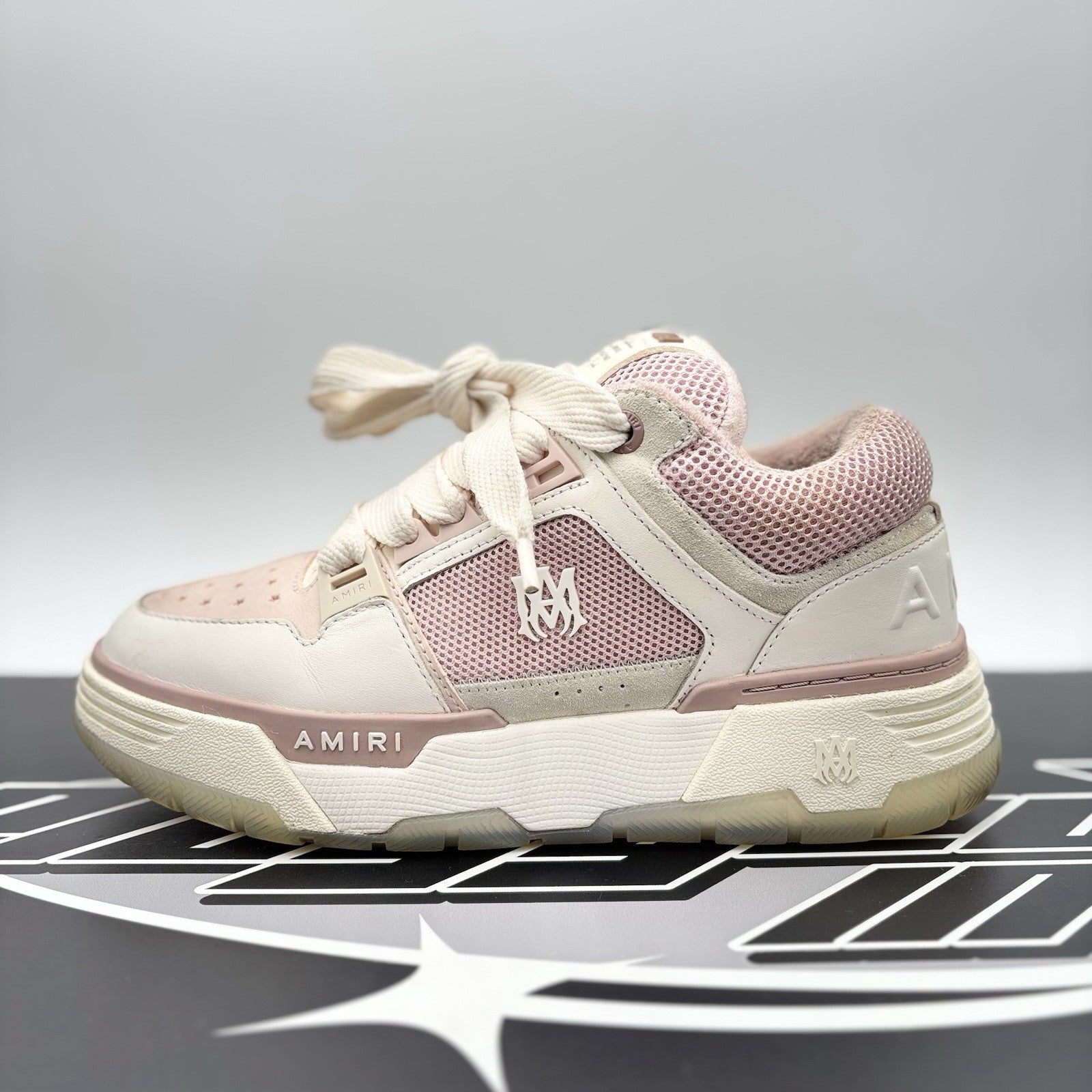 Size 41 (8 US) Amiri MA-1 ' White Pink ' | GOOD CONDITION!