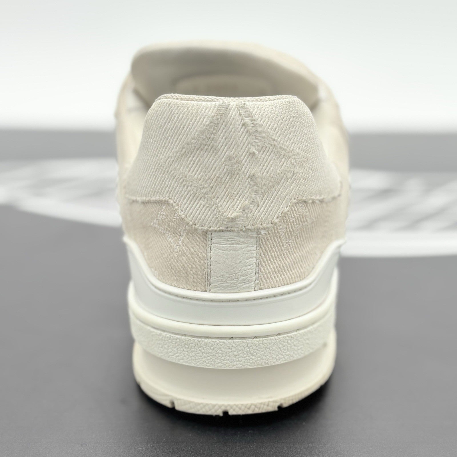 Size 9 LV (10-10.5 US) Louis Vuitton Trainer Denim ' Beige White ' | GOOD COND!