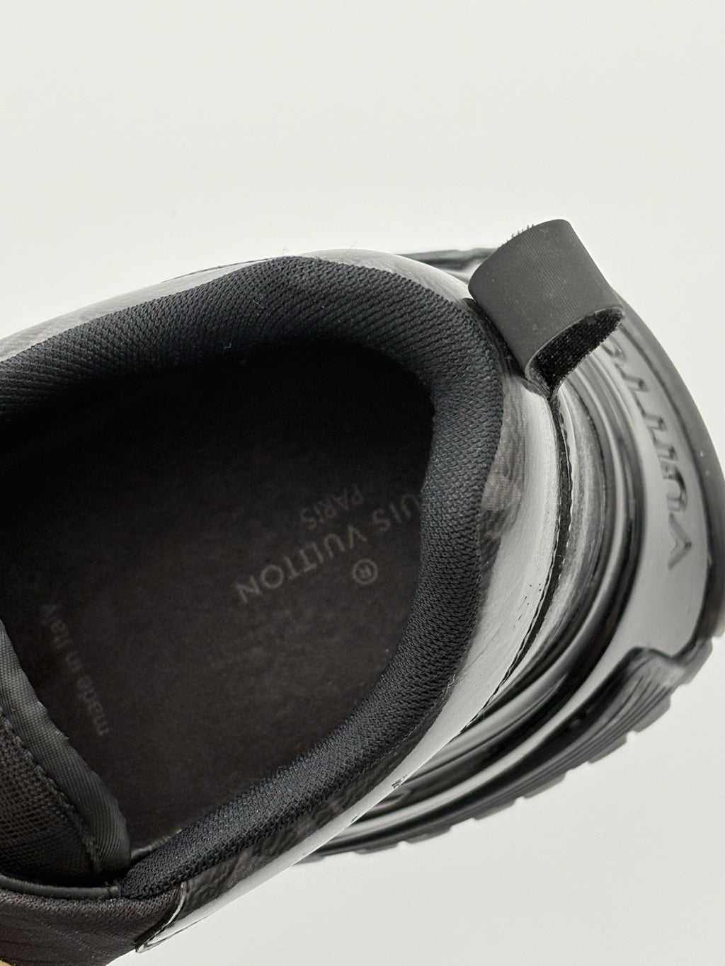 Size 9.5 LV (10.5-11 US) Louis Vuitton Run Away Pulse ' Brown Eclipse ' | CLEAN!