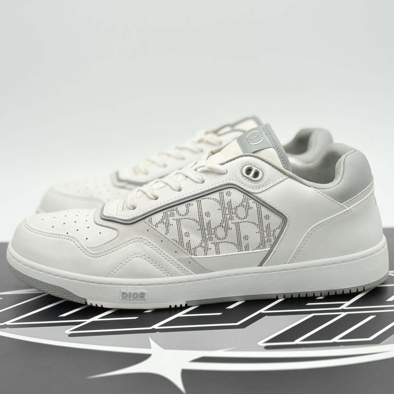 Size 47 (14 US) - Dior B27 Low Dior ' White ' | GREAT CONDITION!