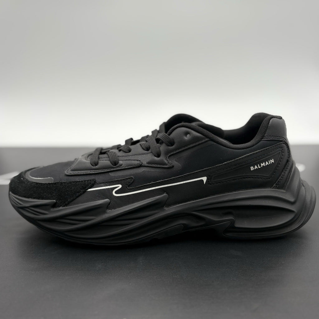 Size 42 (9 US) - Balmain Run Row Sneaker ' Black ' | SUPER CLEAN!