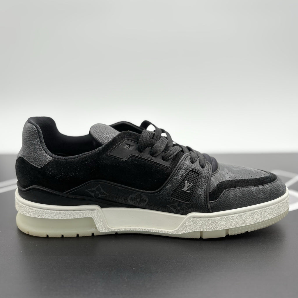 Size 7.5 LV (8.5-9 US) - Louis Vuitton Trainer ' Black Monogram ' | GREAT COND!