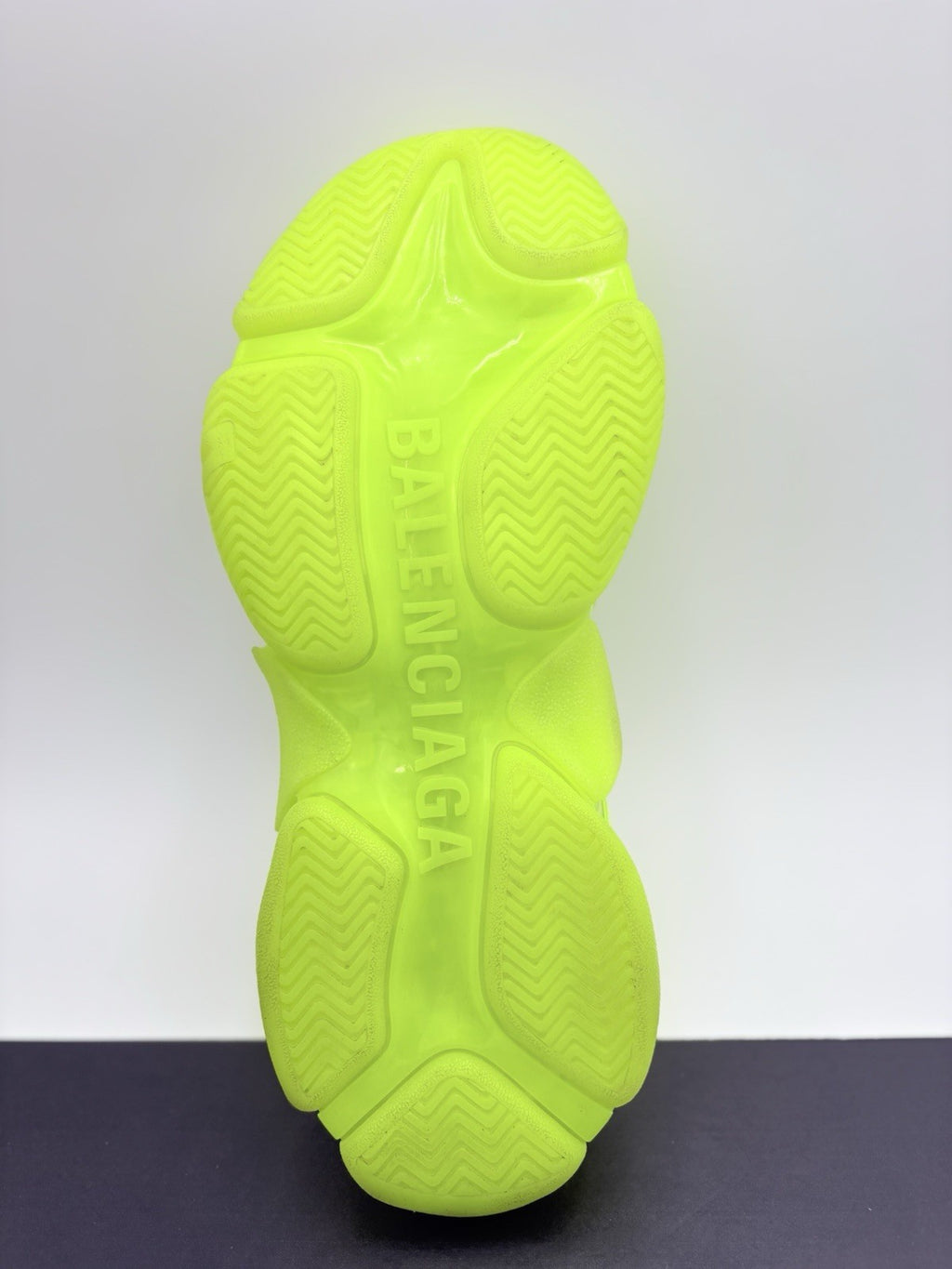 Size 42 (9 US) - Balenciaga Triple S Sneaker ' Neon Yellow ' | GREAT CONDITION!