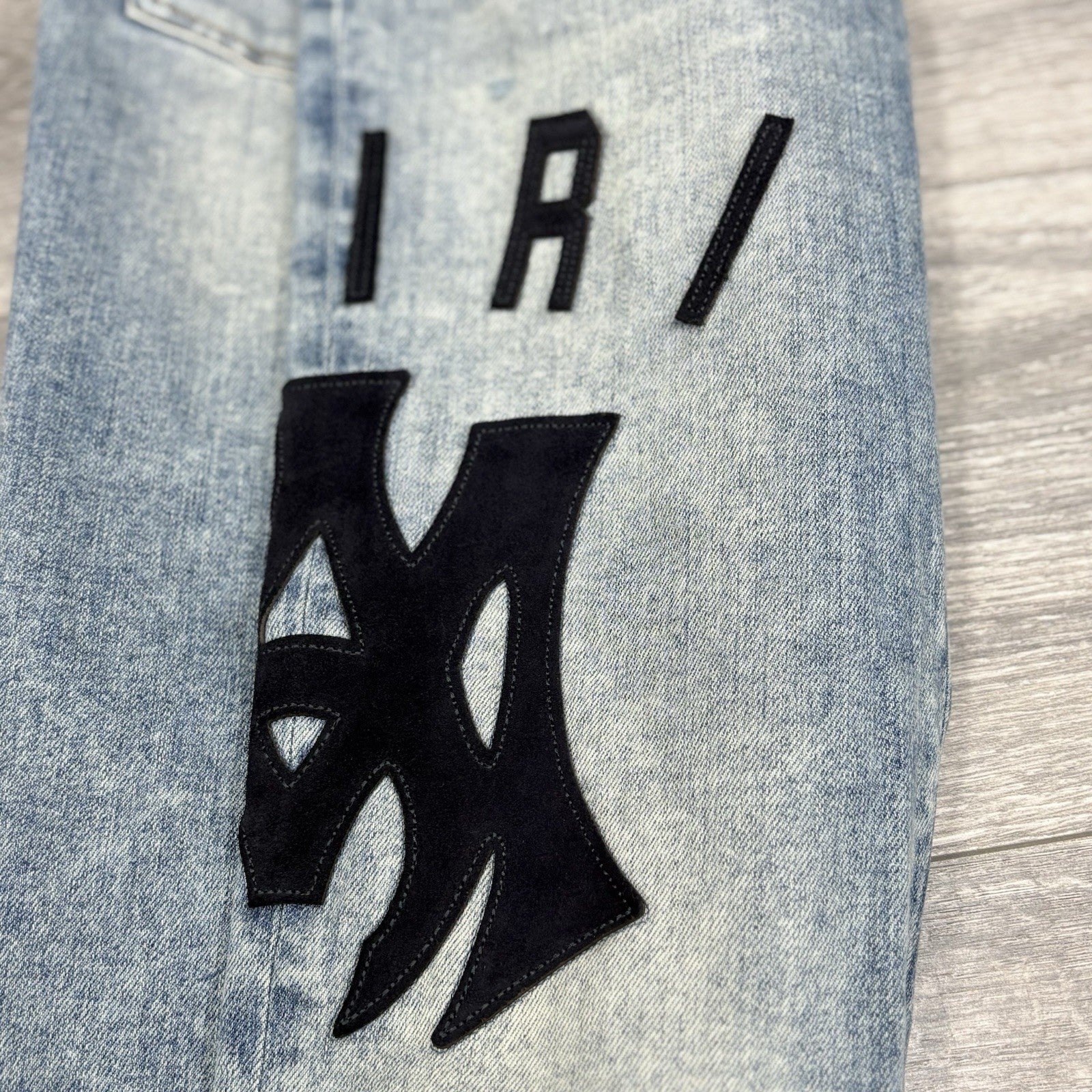 Size 30 - Amiri Suede Logo Appliqué Ripped Jeans ' Blue ' | BRAND NEW!