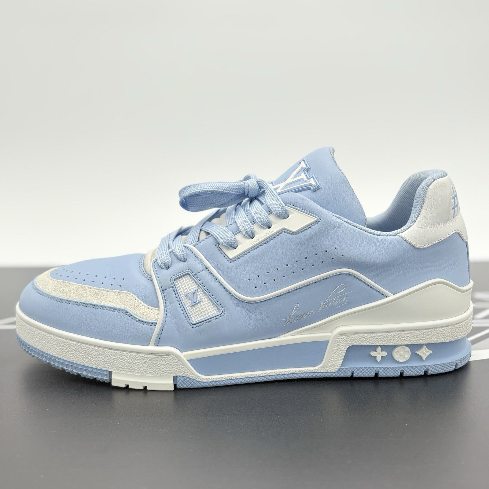 Size 9.5 LV (US 10.5-11) - Louis Vuitton Trainer ' Light Blue ' | GREAT COND!