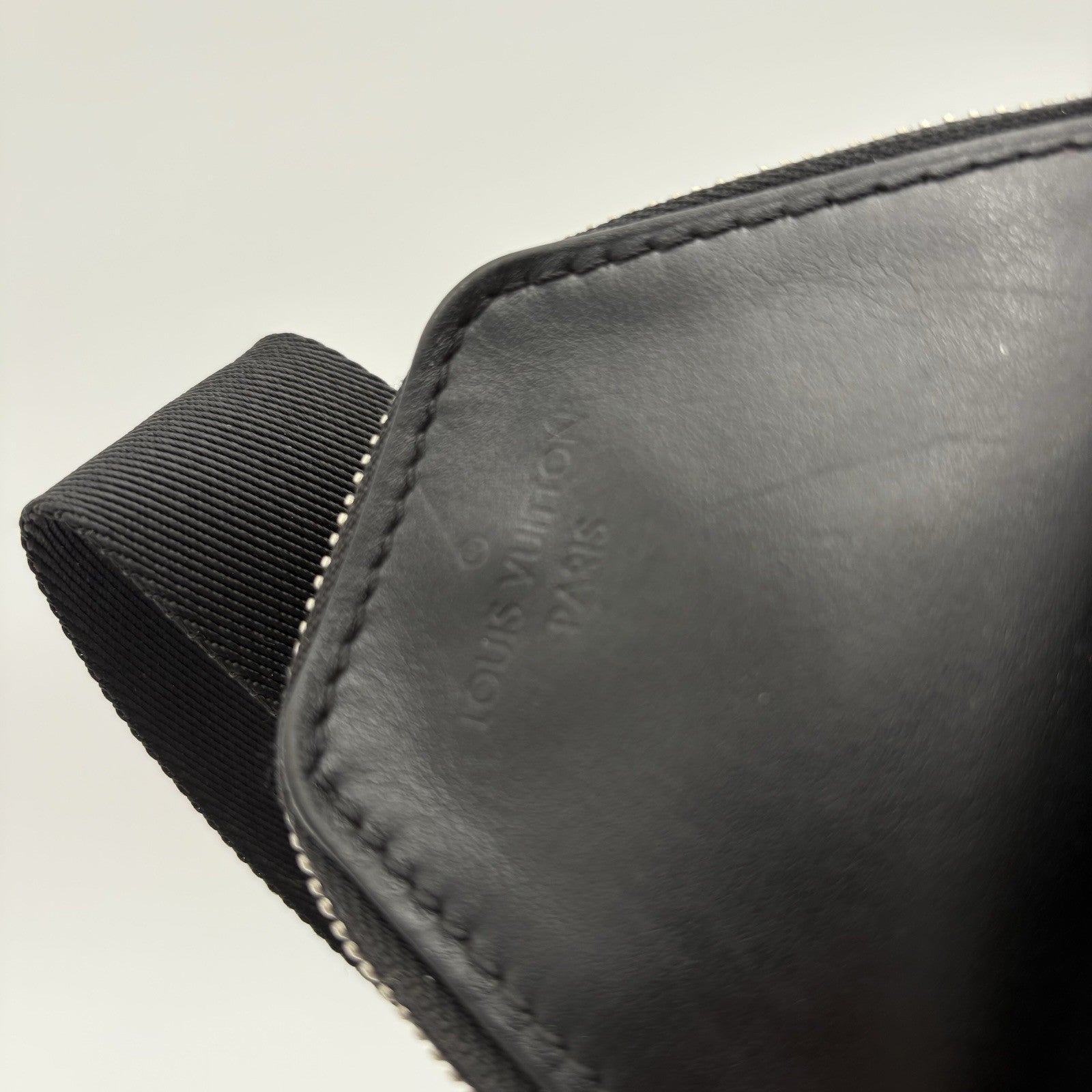 Louis Vuitton Sling Bag Damier Graphite Canvas ' Black ' | SUPER CLEAN!
