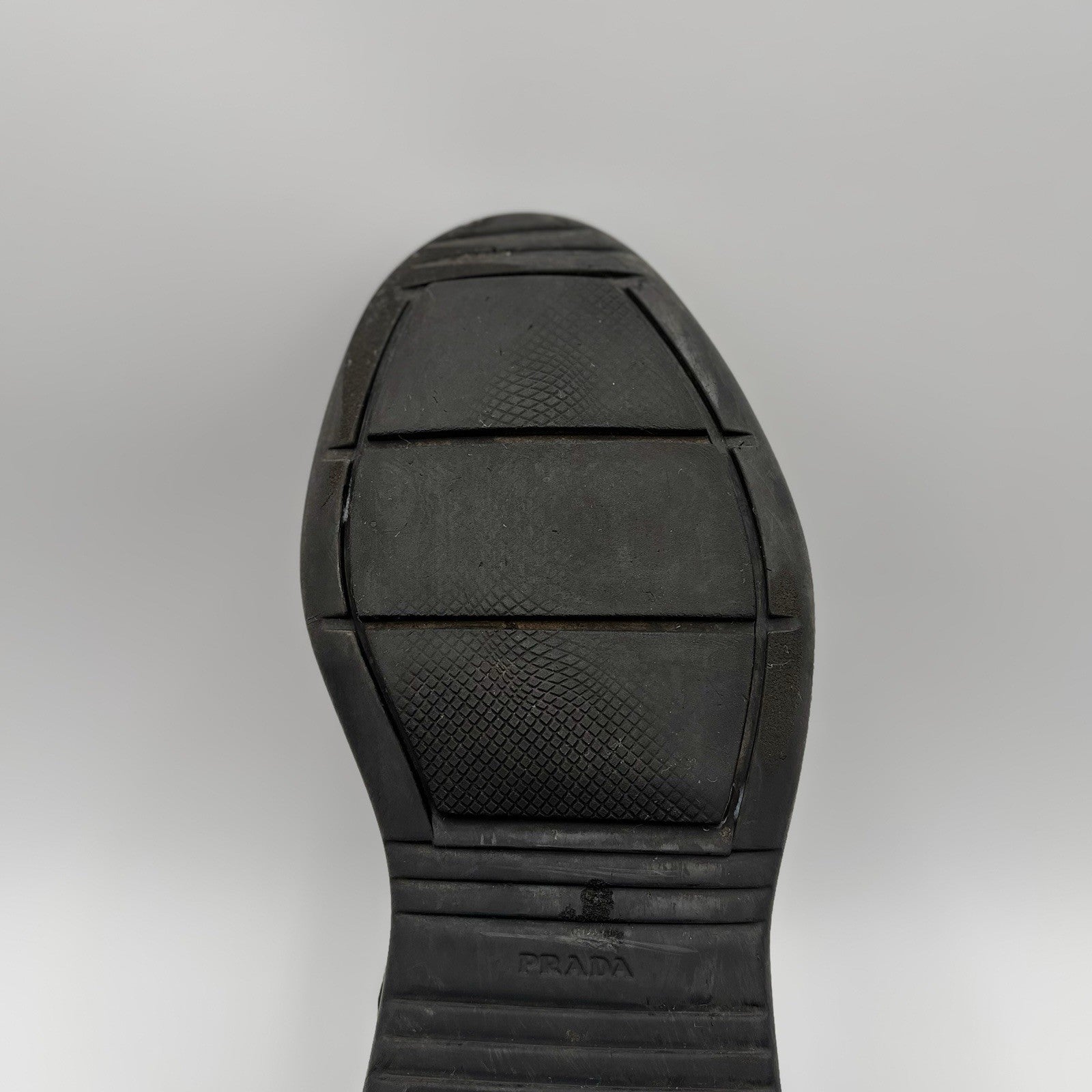 Size 8 UK (9 US) Prada Americas Cup ' Black '