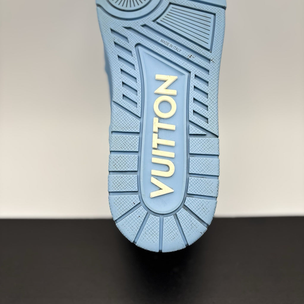 Size 9.5 LV (10.5-11 US) - Louis Vuitton Trainer ' Sky Blue ' | GREAT!