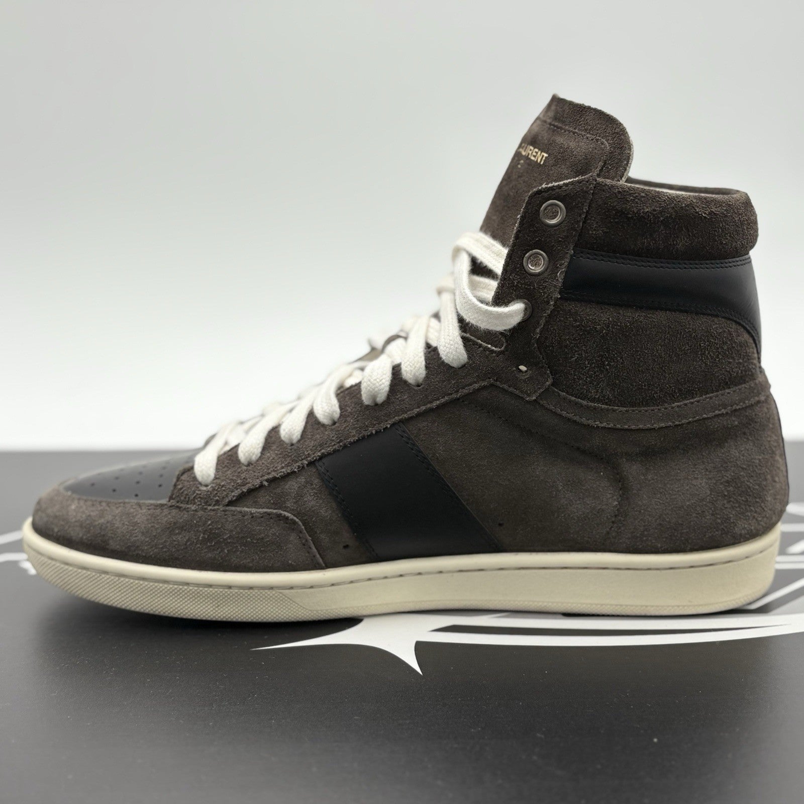 Size 43 (10 US) - Saint Laurent Court Classic ' Clay Suede ' | GOOD CONDITION!