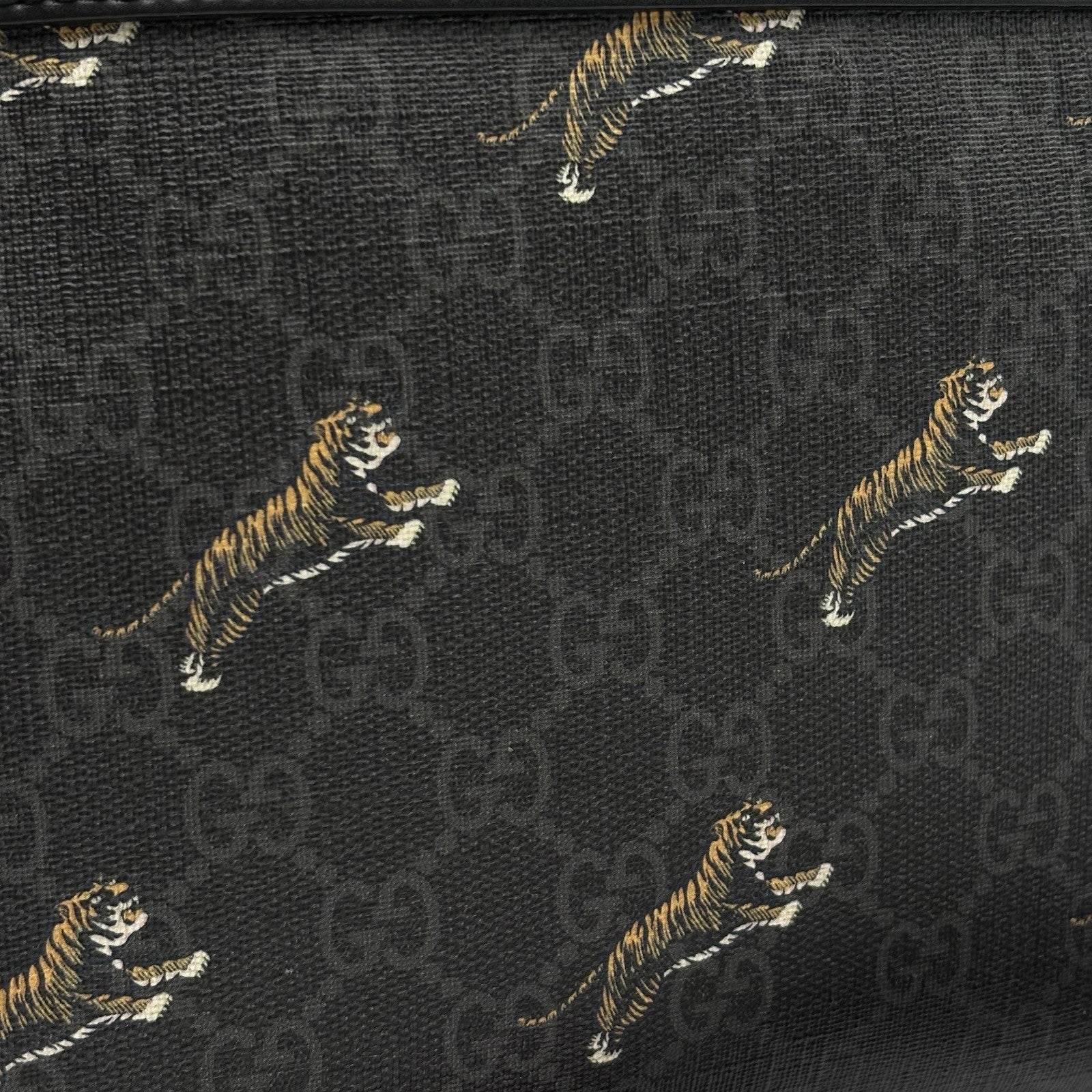 Gucci Bestiary GG Supreme Tigers Messenger Bag ' Black Grey ' | SUPER CLEAN!