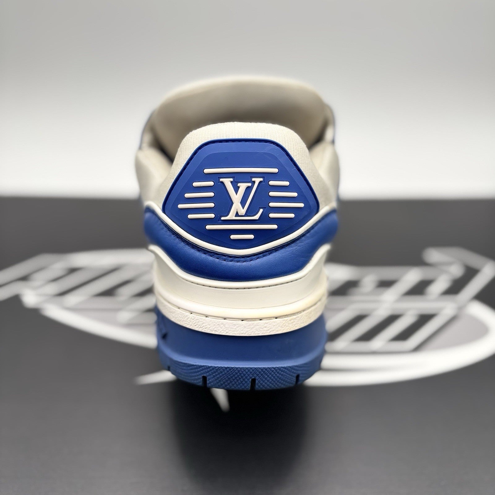 Size 10.5 LV (11.5-12 US) - Louis Vuitton Maxi ' Blue White '