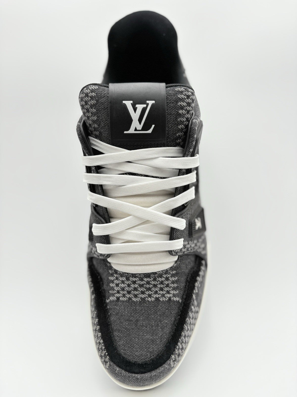 Size 9.5 LV (10.5-11 US) Louis Vuitton Trainer ' Black White ' | GREAT CONDITION