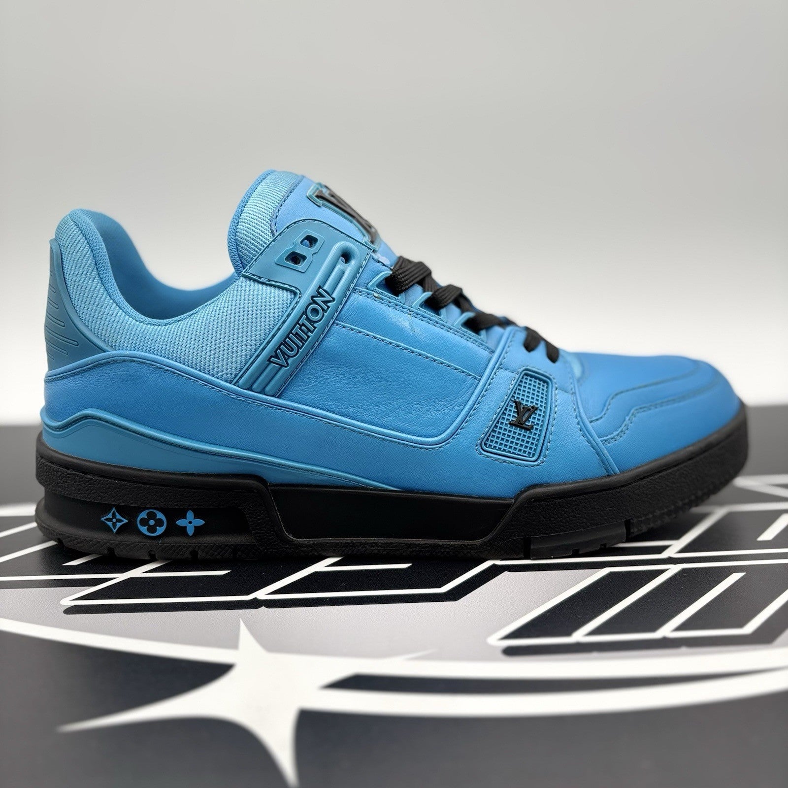 Size 7 LV (8-8.5 US) - Louis Vuitton Trainer ' Blue, Black ' | GOOD CONDITION!
