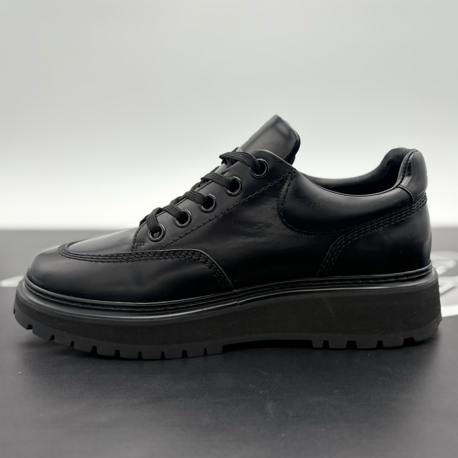 Size 7 LV (8-8.5 US) Louis Vuitton Leather Derby Sneaker ' Black ' | SUPER CLEAN