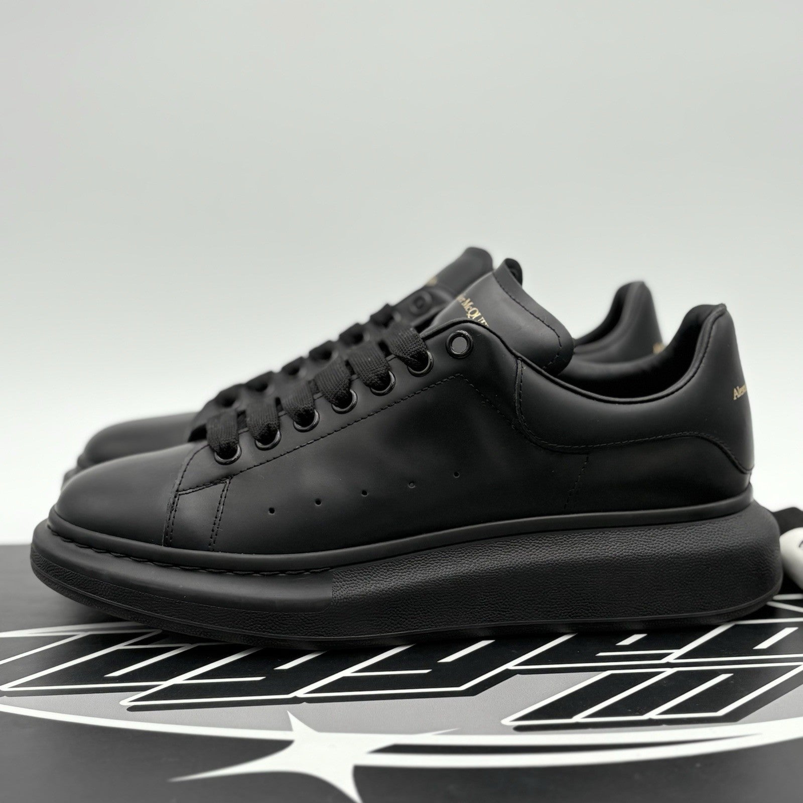 Size 44 (11 US) - Alexander McQueen Oversized ' Black ' | GOOD CONDITION!