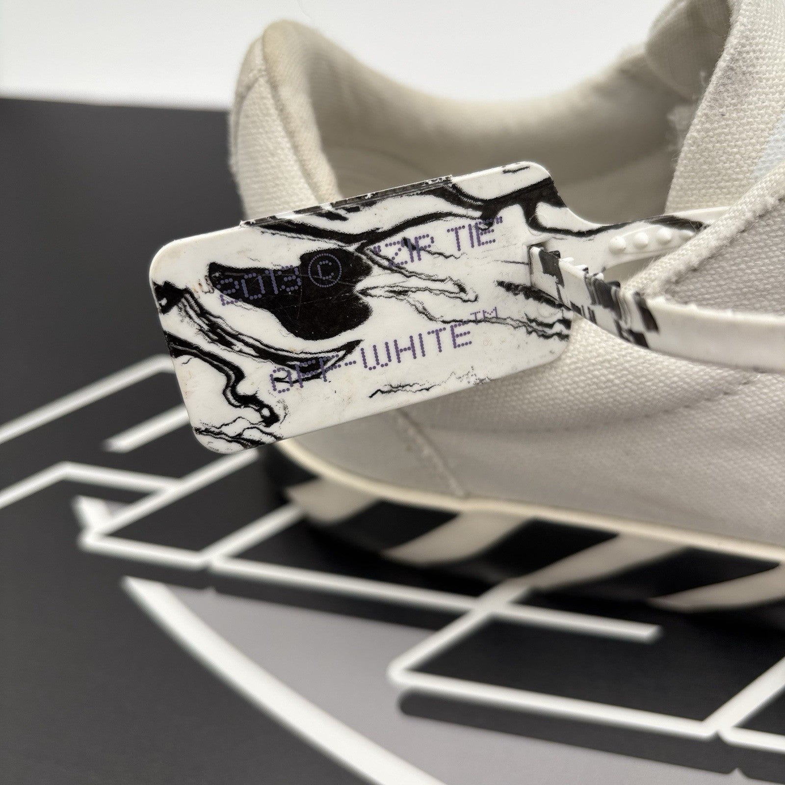 Size 40 (7 US) - Off-White Vulc Sneaker ' White ' | GREAT CONDITION!