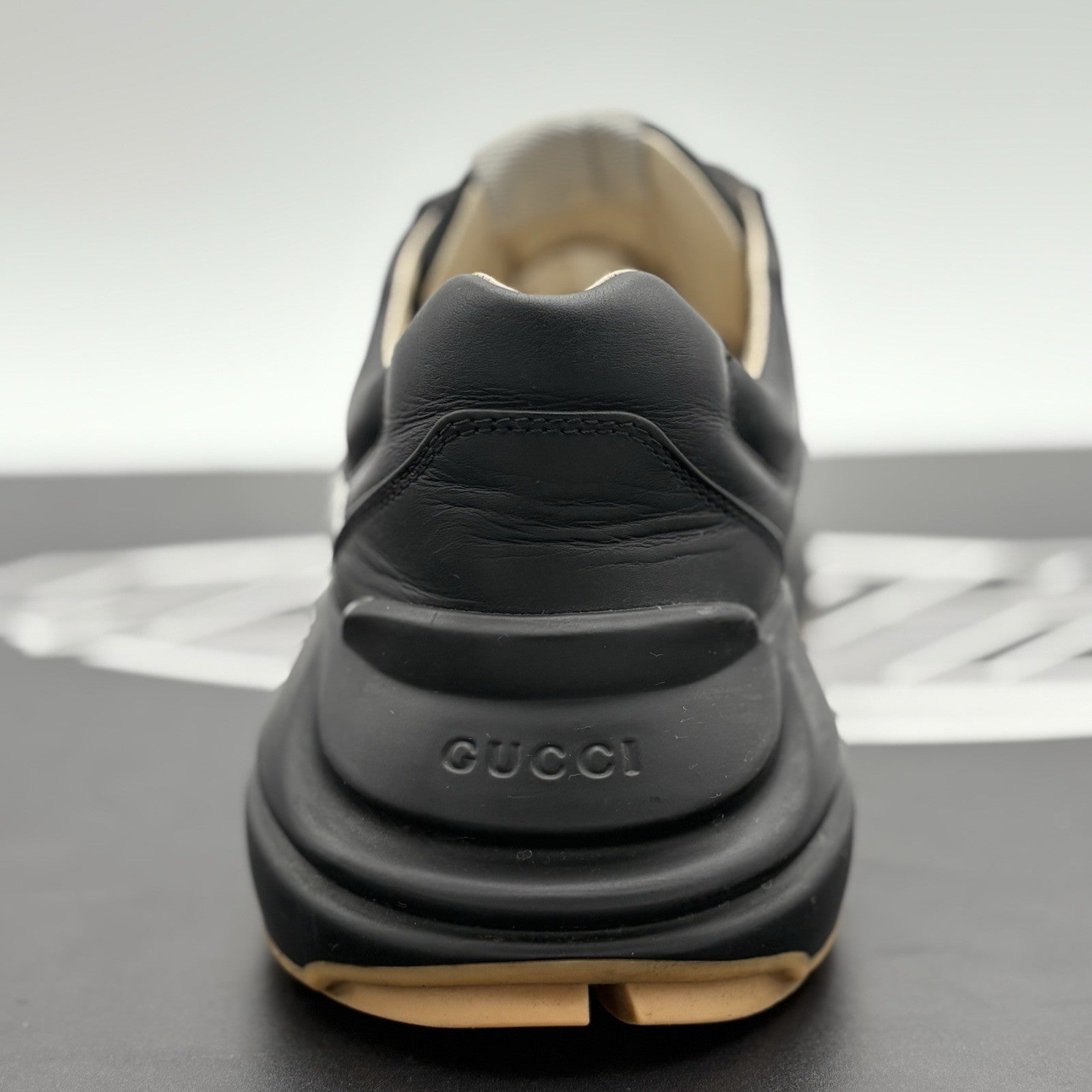 Size 8 G (8.5 US) Gucci Rhyton " Gucci Band " ' Black ' | GREAT COND!