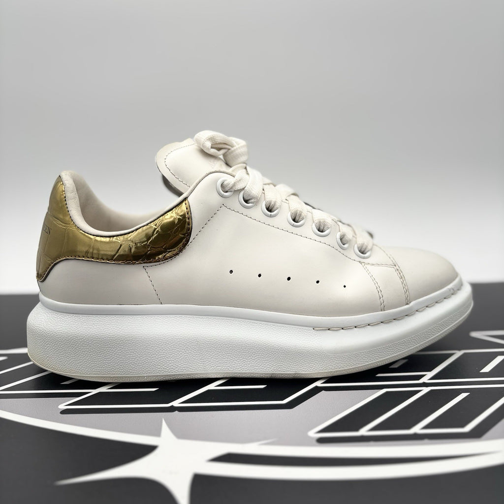 Size 41 (8 US) Alexander McQueen Oversized ' Gold Crocodile ' | GOOD COND!