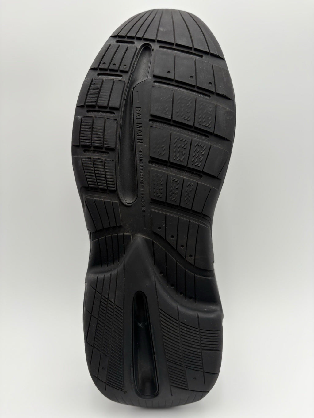 Size 42 (9 US) - Balmain Run Row Sneaker ' Black ' | SUPER CLEAN!
