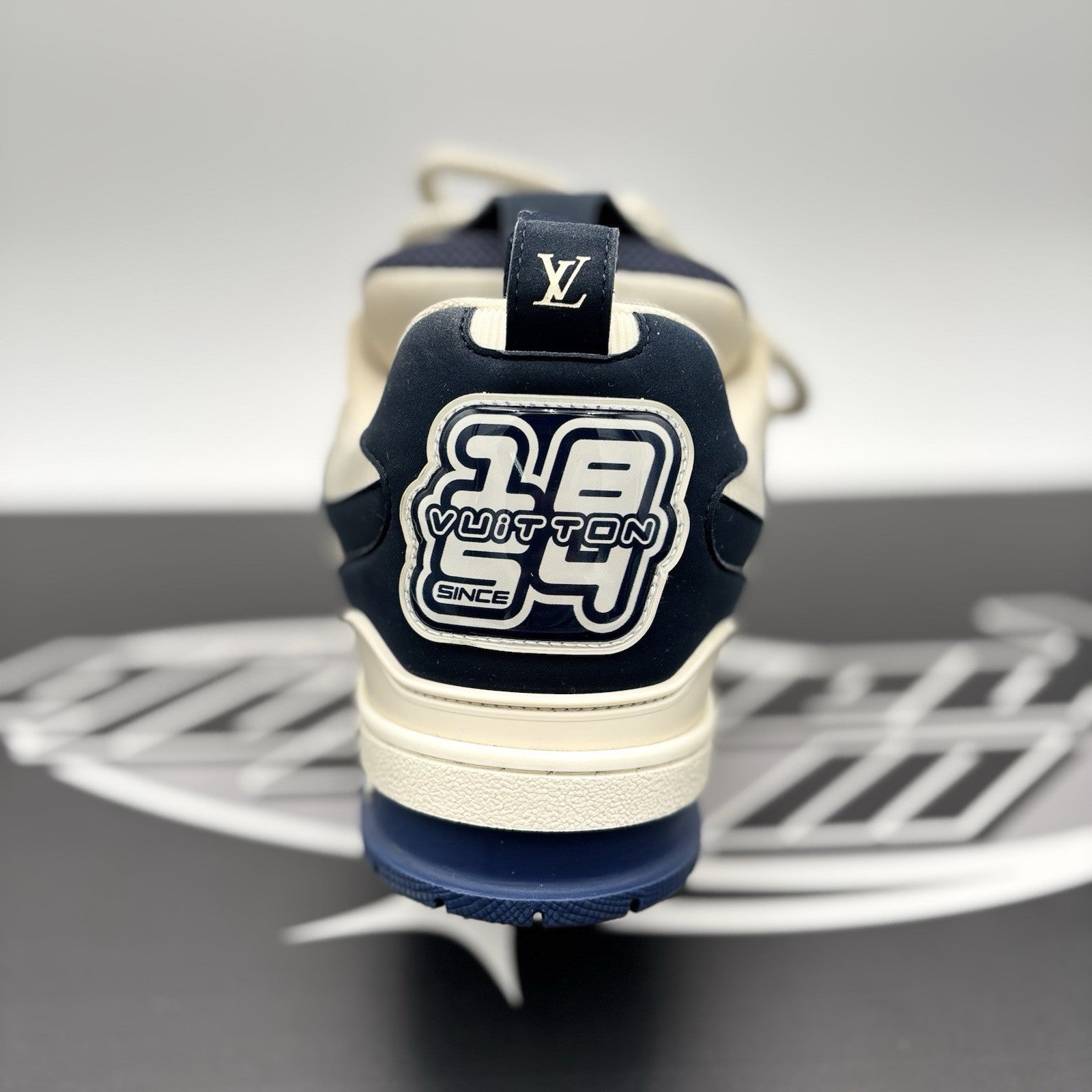 Size 8 LV (9-9.5 US) - Louis Vuitton Skate ' Marine ' | GREAT CONDITION!