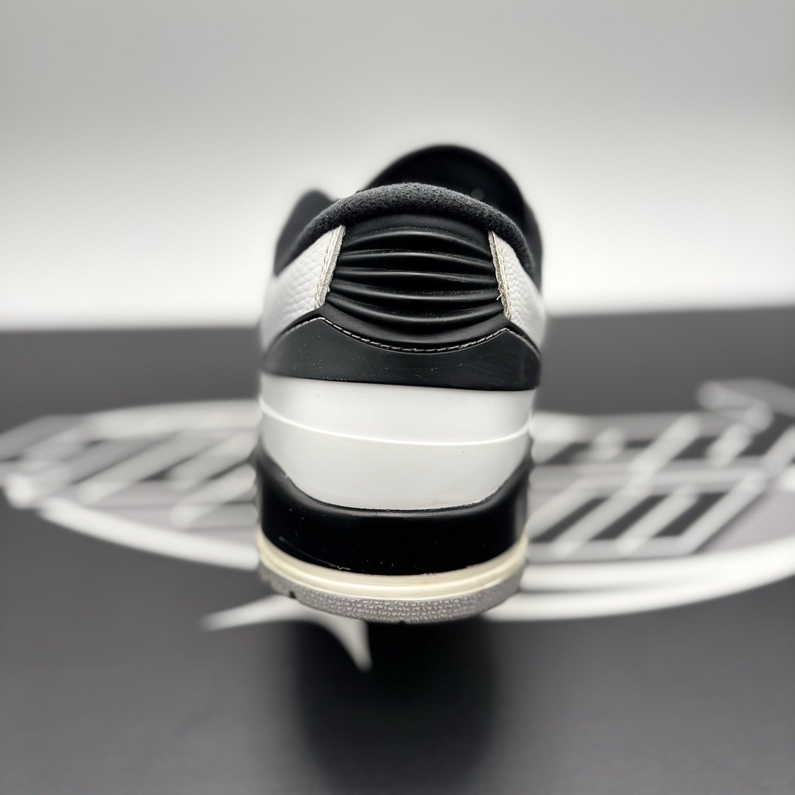 Size 11 - Air Jordan 2 Low ' White Black ' | GOOD CONDITION!