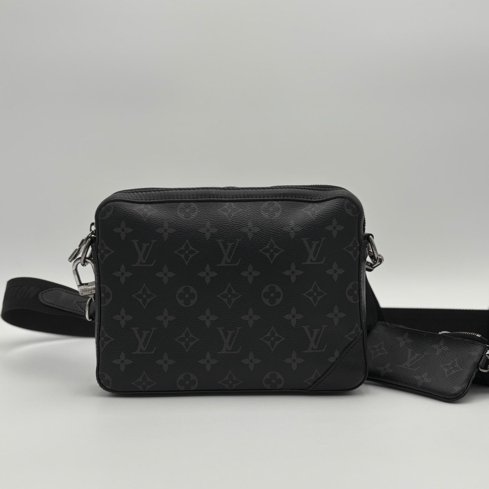 Louis Vuitton Trio Messenger Bag ' Monogram Eclipse Reverse Gray ' | GOOD COND!