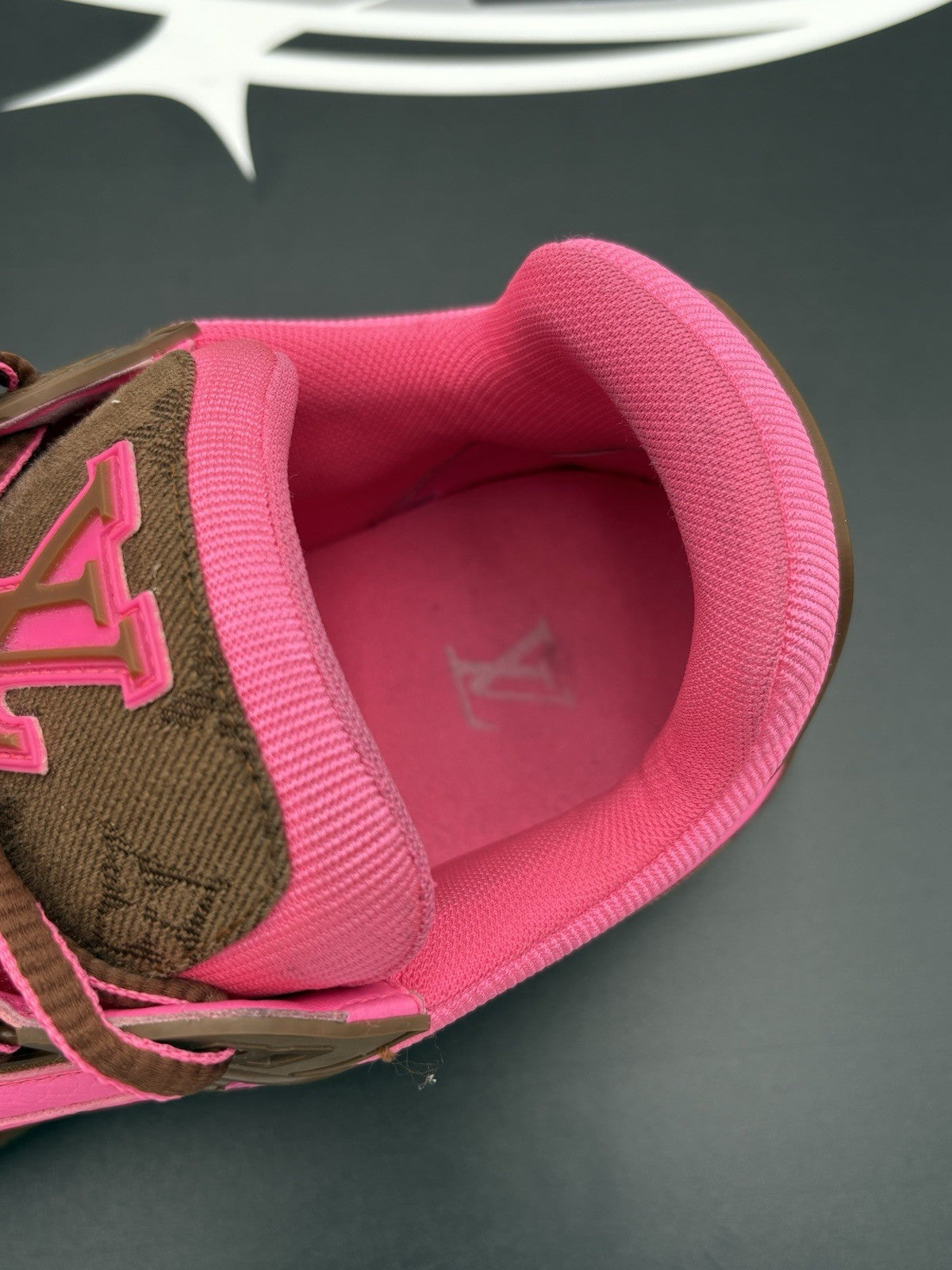 Size 8 LV (9-9.5 US) Louis Vuitton Trainer ' Pink Brown ' | GREAT CONDITION!