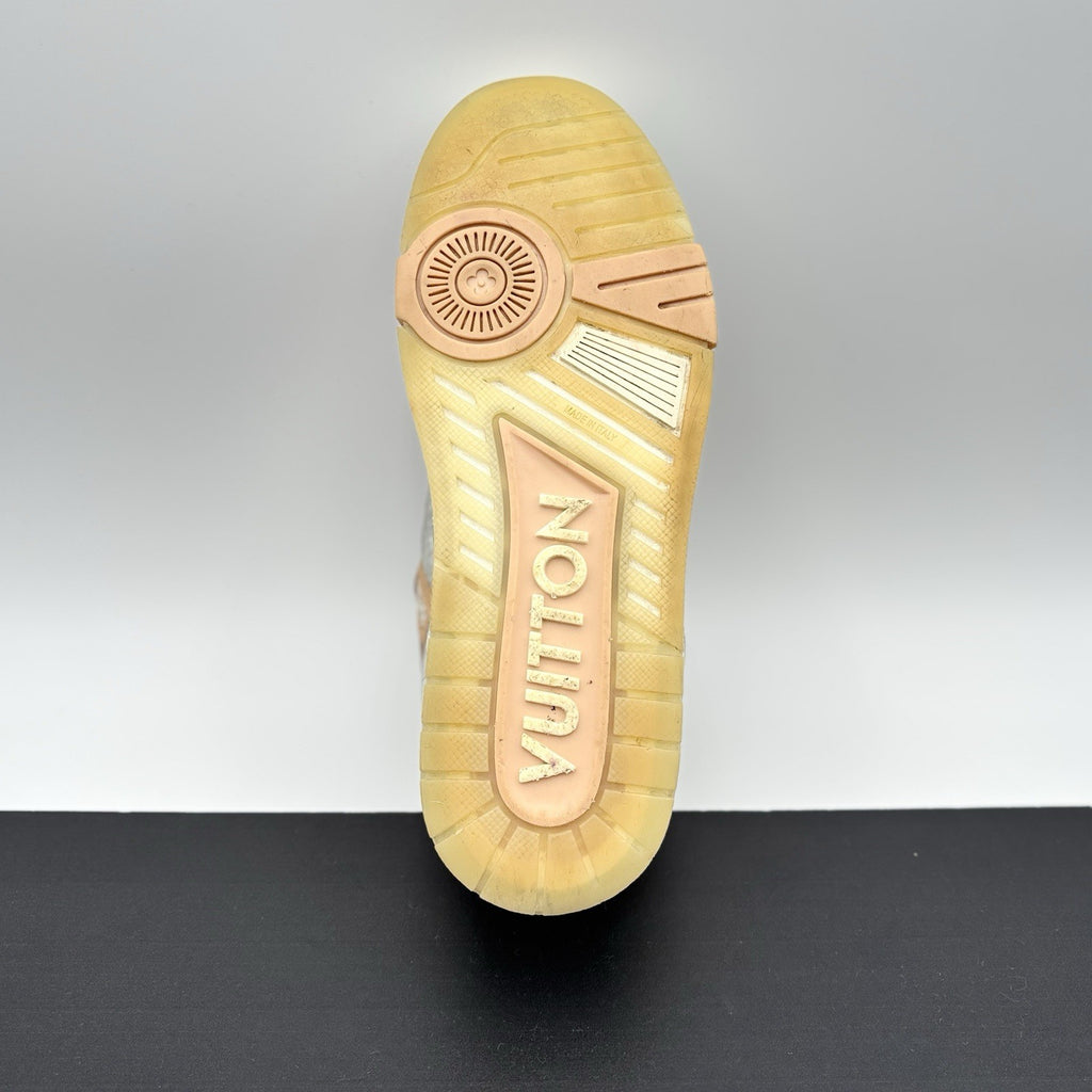 Size 6 LV (7-7.5 US ) Louis Vuitton Trainer ' Metallic, Beige '