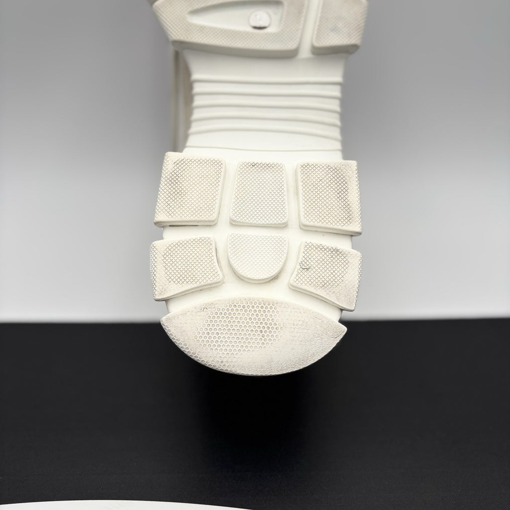 Size 12G (12.5 US) - Gucci Flashtrek SEGA ' White, Beige ' | GREAT CONDITION!