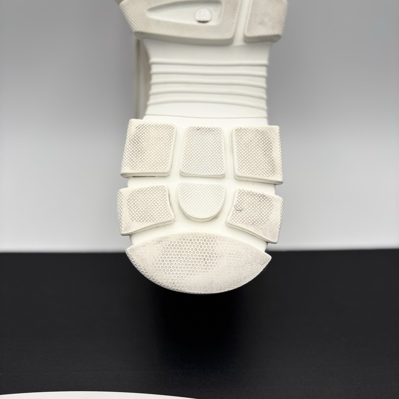 Size 12G (12.5 US) - Gucci Flashtrek SEGA ' White, Beige ' | GREAT CONDITION!