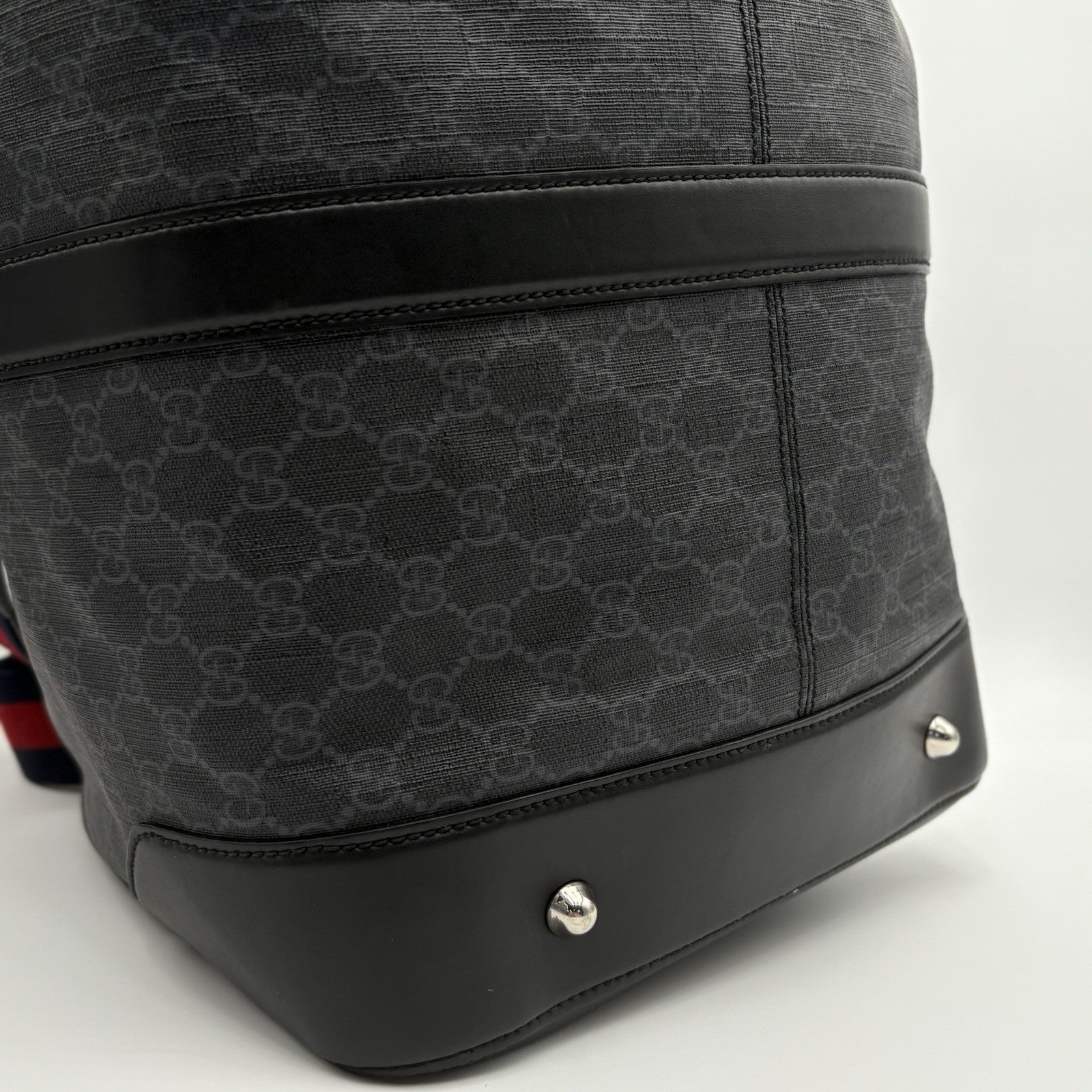 Gucci Carry On Large Duffle Bag ' Gg Supreme - Black ' | GREAT CONDITION!