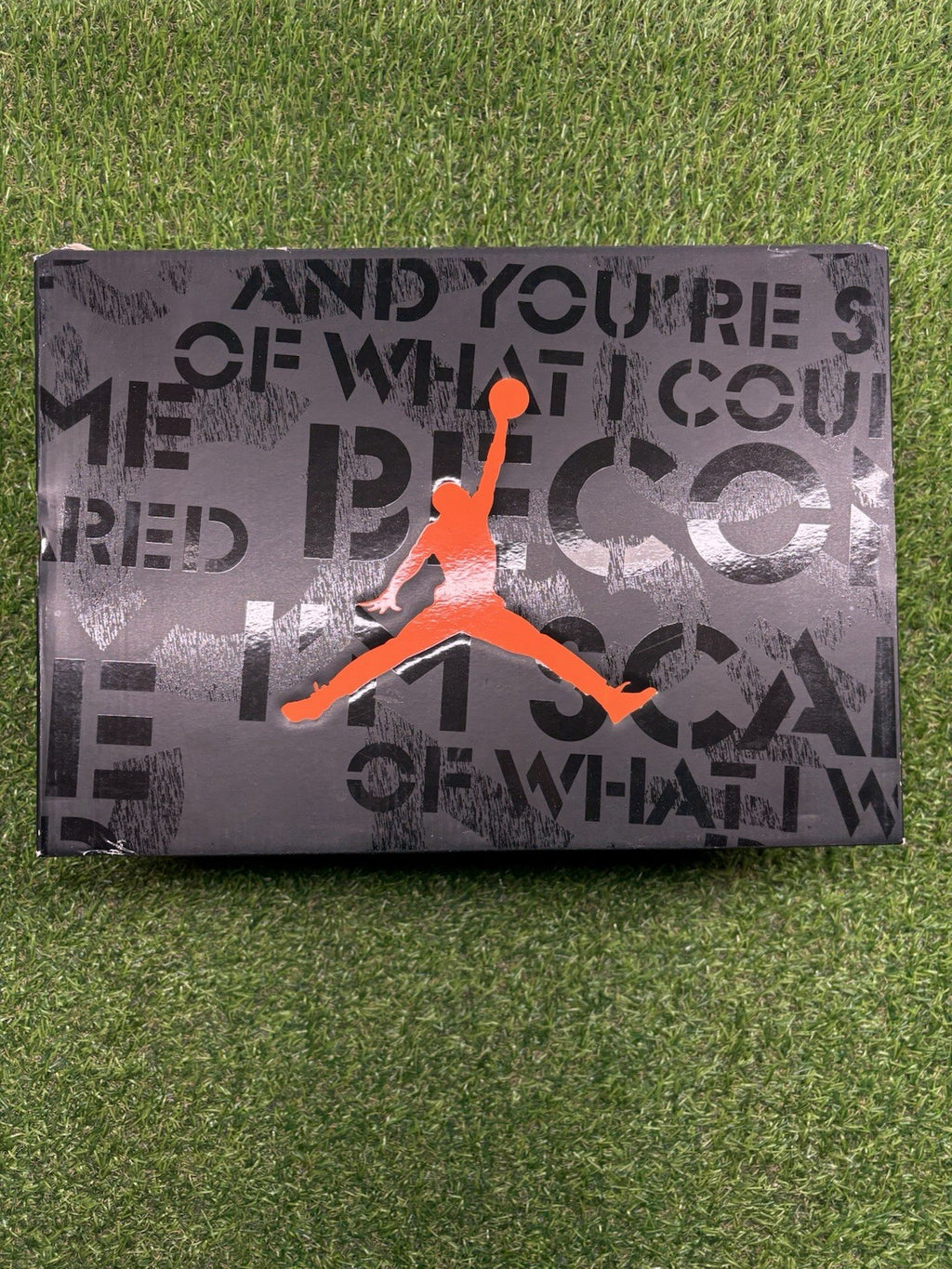 Size 10 - Jordan 3 Retro 2023 Mid Fear | SUPER CLEAN!