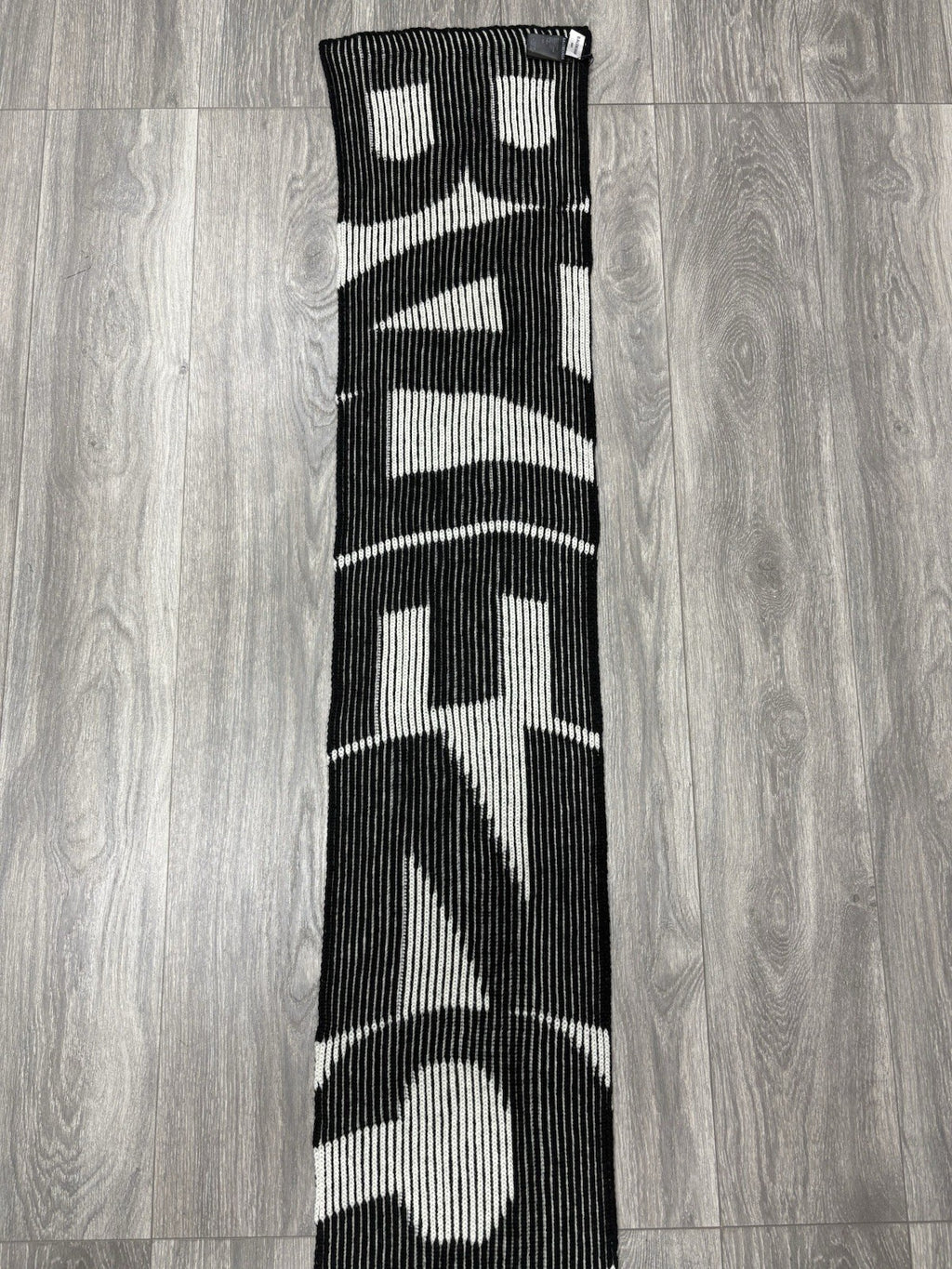 Balenciaga Logo Printed Wool Scarf | NEW!