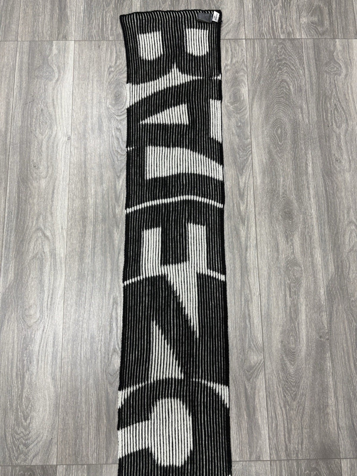Balenciaga Logo Printed Wool Scarf | NEW!